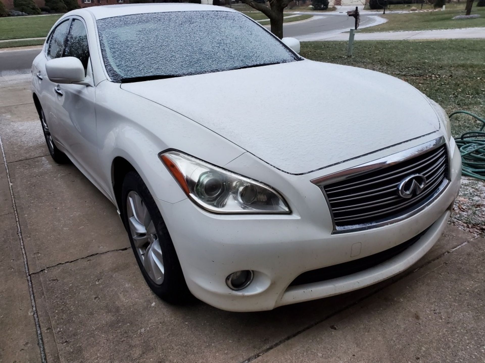 2011 Infiniti model M37 X AWD sedan;