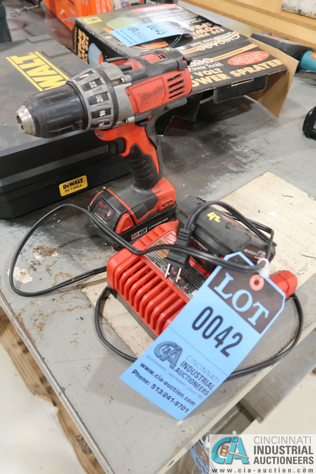 1/2" MILWAUKEE CORDLESS DRILL AND CHARGER