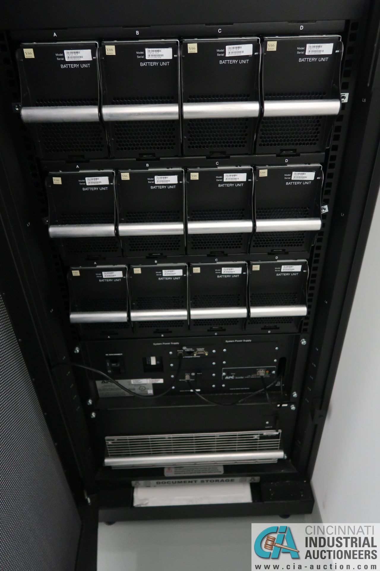 APC SERVER INFRASTRUXURE SYMMETRA PX UPS, (2) APC SERVER TOWERS, (2) APC INROW COOLING SYSTEMS, DELL - Image 4 of 12