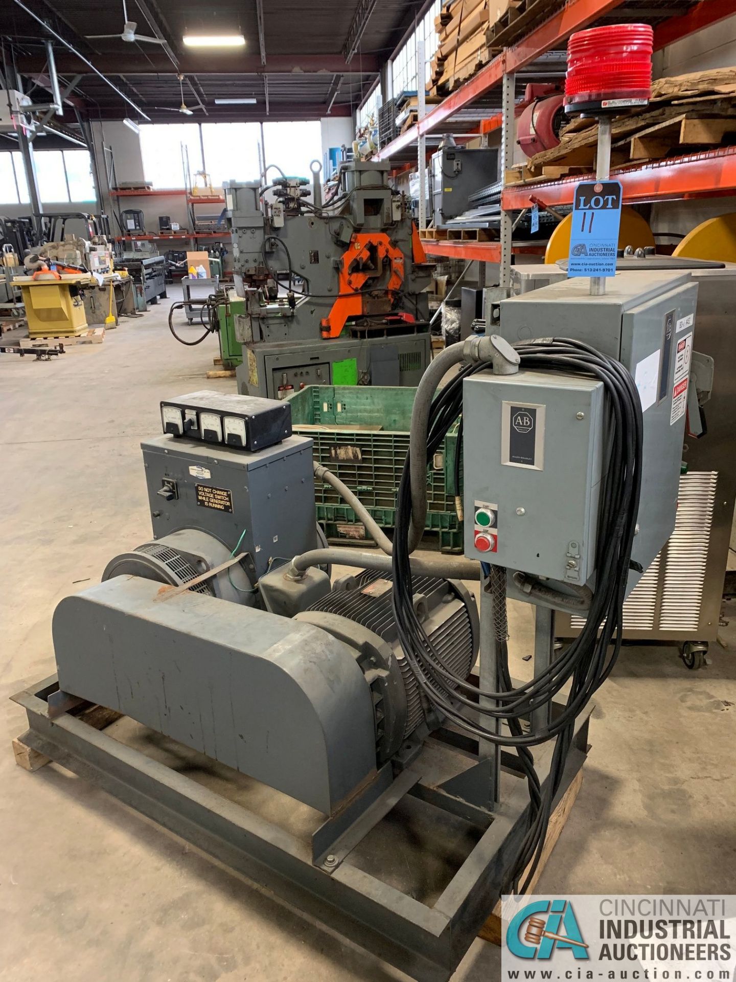 32 KW MARATHON MAGNAPLUS MODEL 361PDL1600 50 CYCLE ELECTRIC GENERATOR; S/N LM-231815-0499, 40 KVA,