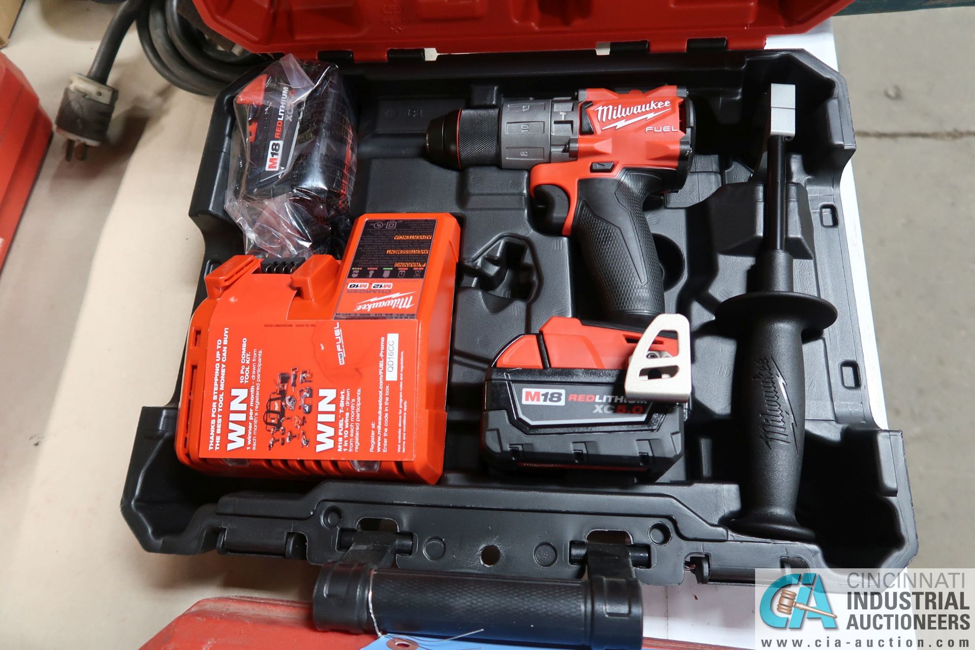 1/2" MILWAUKEE CORDLESS HAMMER DRILL (NEW IN BOX)