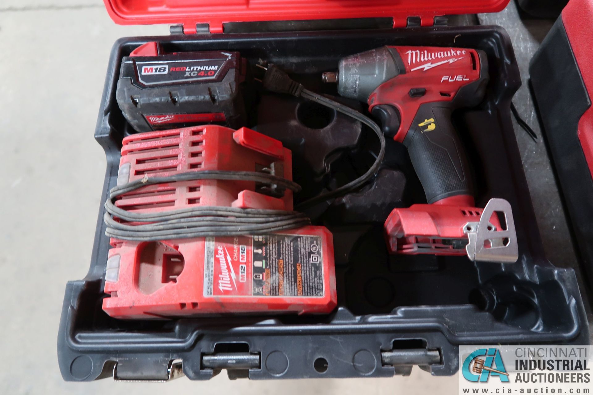 3/8" MILWAUKEE CORDLESS IMPACT WRENCH