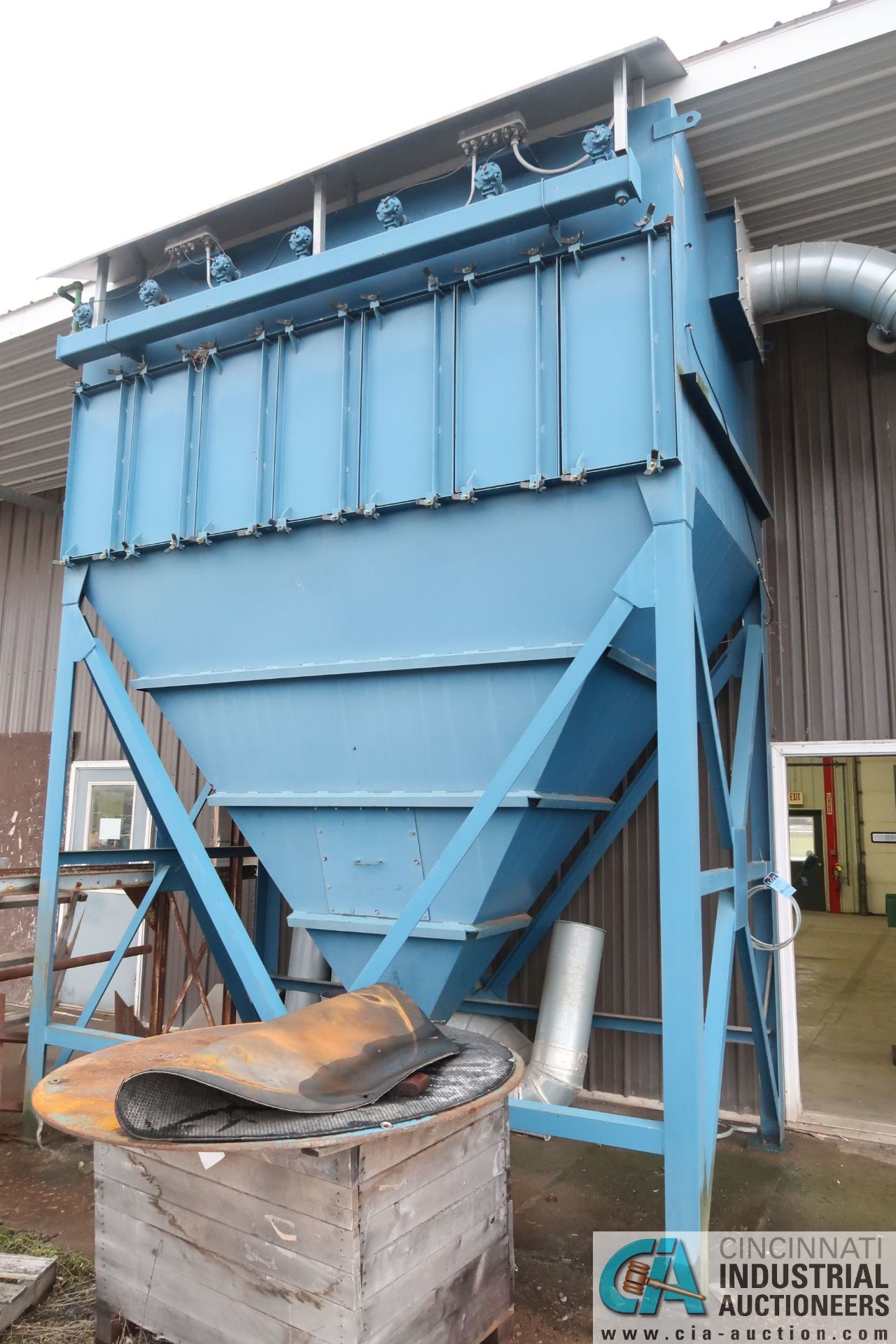 WHEELABOUT MODEL 57MOD36WCC DUST COLLECTOR; S/N ....7095 WITH HARTZELL FAN UNIT - Image 2 of 5