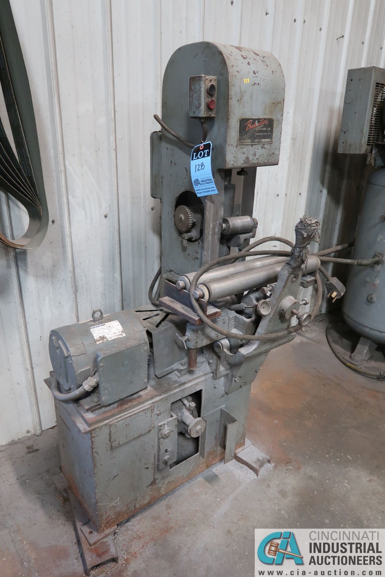 6" PRODUCTION MACHINE TYPE 484-1 BELT SANDER; S/N 12-32-58