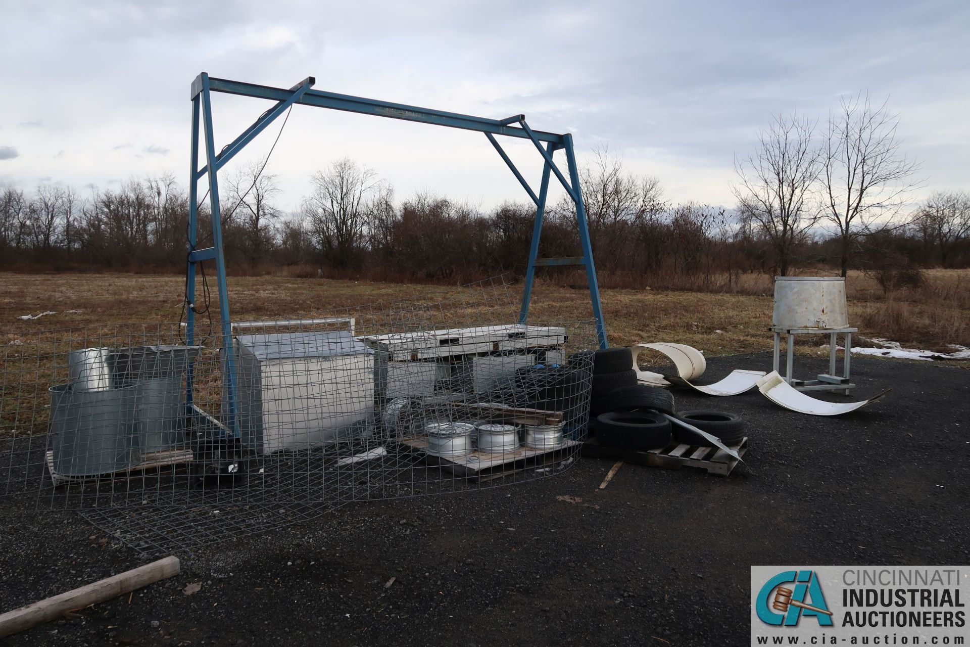 (LOT) BALANCE OF RAW MATERIAL AND FABRICATED PARTS AT BACK OF LOT AND UP TO AND AROUND TRAILERS ** - Image 6 of 18