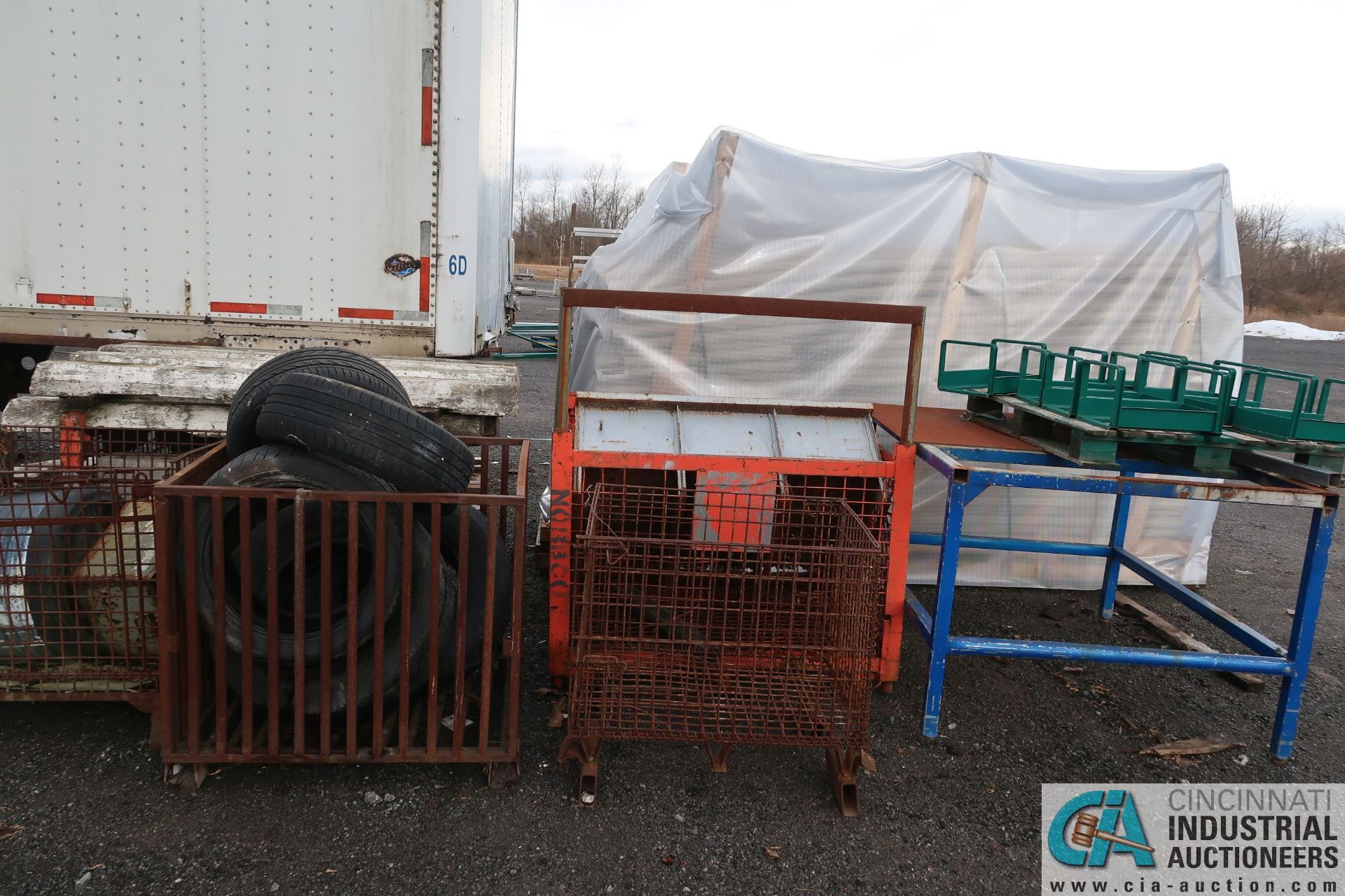 (LOT) BALANCE OF RAW MATERIAL AND FABRICATED PARTS AT BACK OF LOT AND UP TO AND AROUND TRAILERS ** - Image 15 of 18