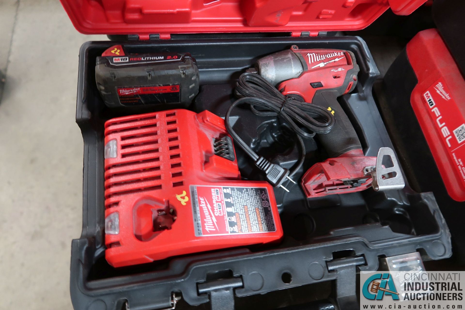 3/8" MILWAUKEE CORDLESS IMPACT WRENCH