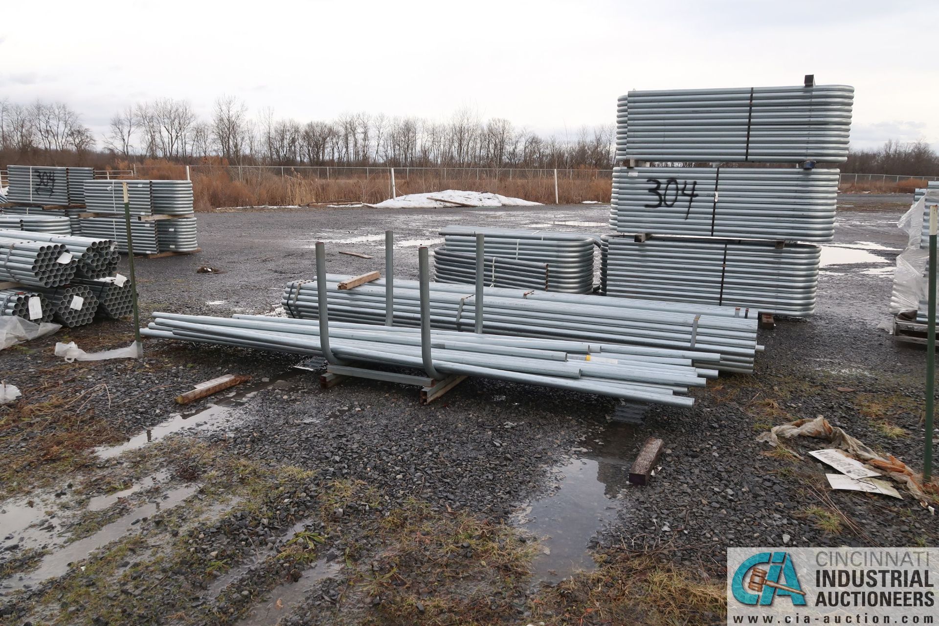 (LOT) GALVINIZED PIPE AND BARN STALL DIVIDERS - Image 3 of 6