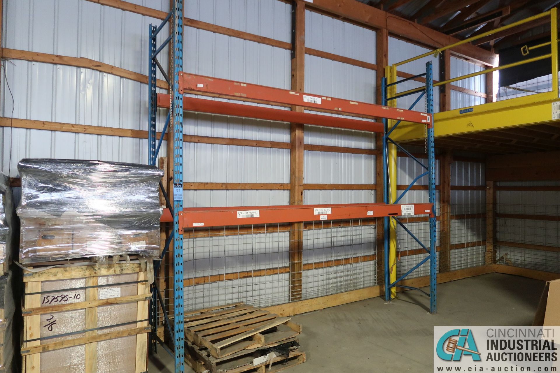 SECTION 144" X 36" X 144" ADJUSTABLE BEAM PALLET RACK