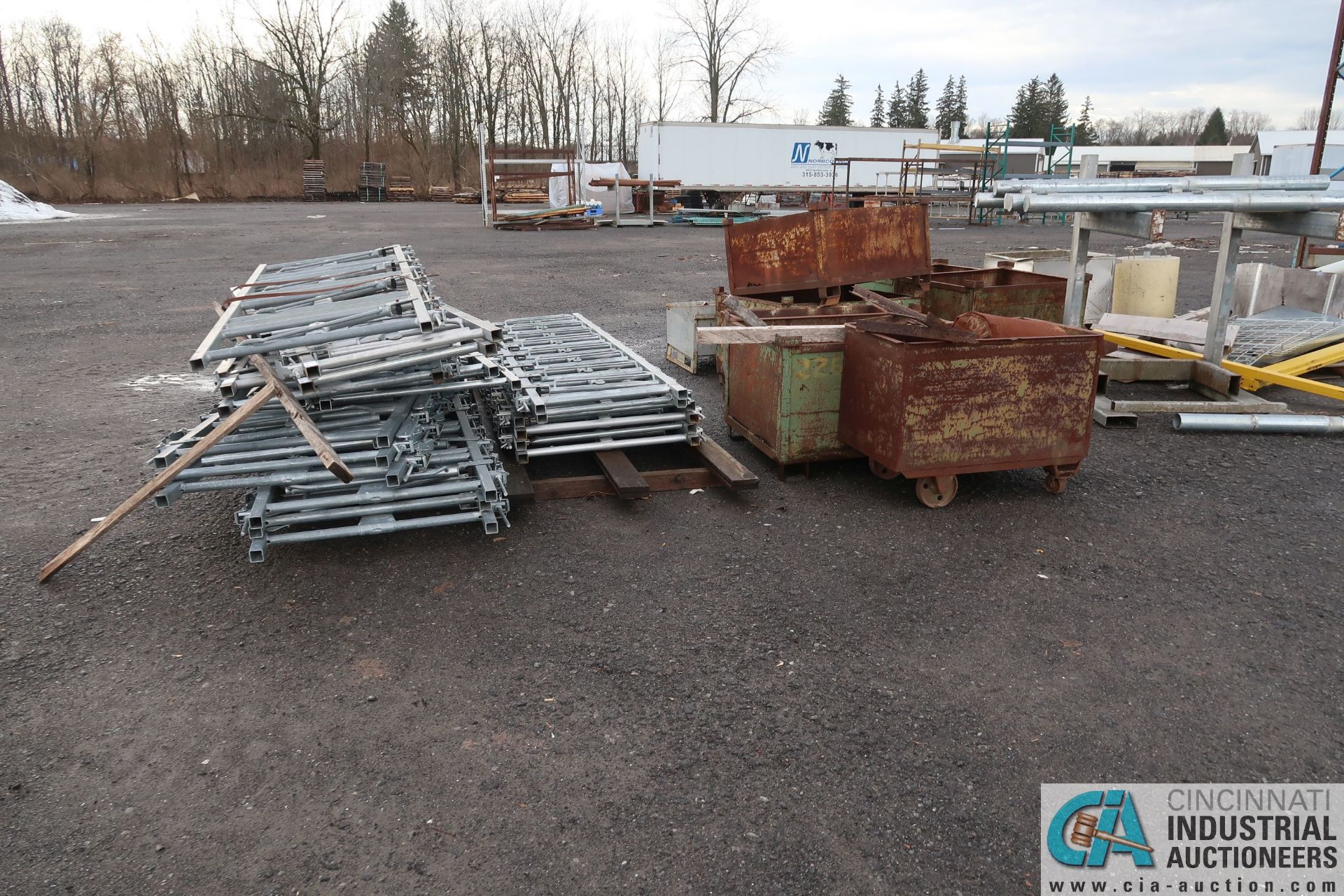 (LOT) BALANCE OF RAW MATERIAL AND FABRICATED PARTS AT BACK OF LOT AND UP TO AND AROUND TRAILERS ** - Image 8 of 18