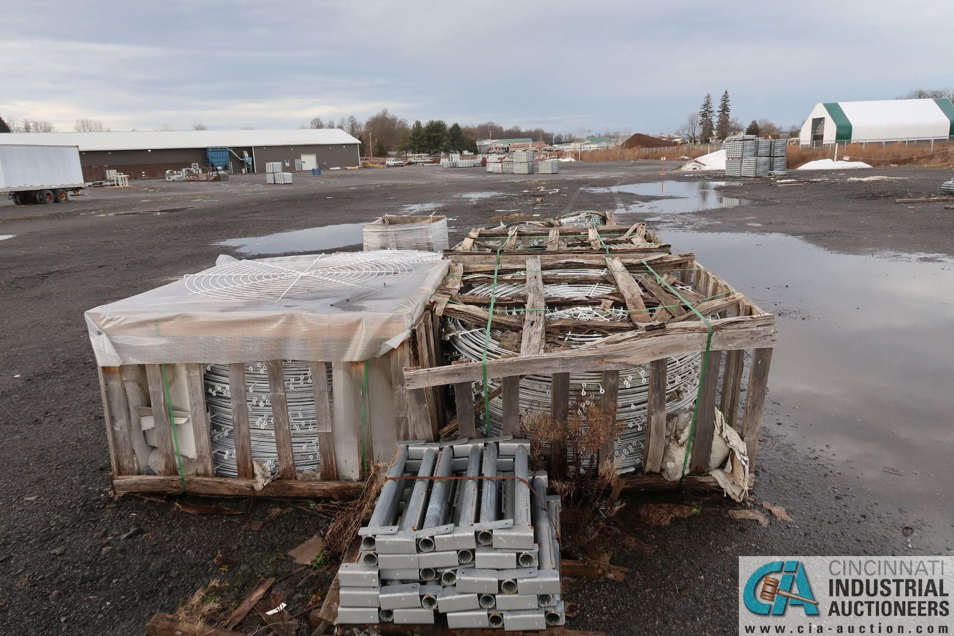 (LOT) BALANCE OF RAW MATERIAL AND FABRICATED PARTS AT BACK OF LOT AND UP TO AND AROUND TRAILERS ** - Image 11 of 18