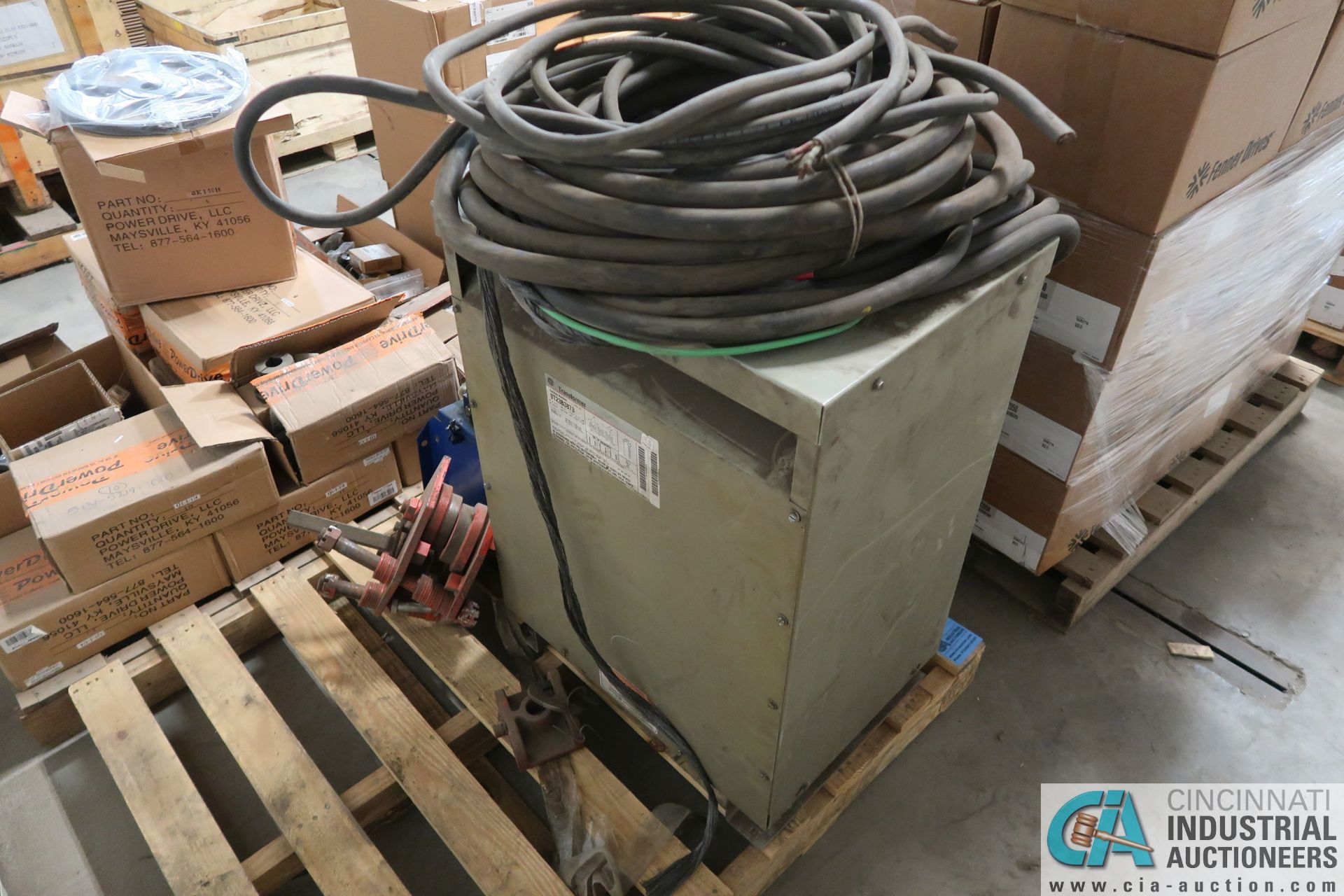 (LOT) 45 KVA G.E. TRANSFORMER & 1 HP PUMP IN SKID