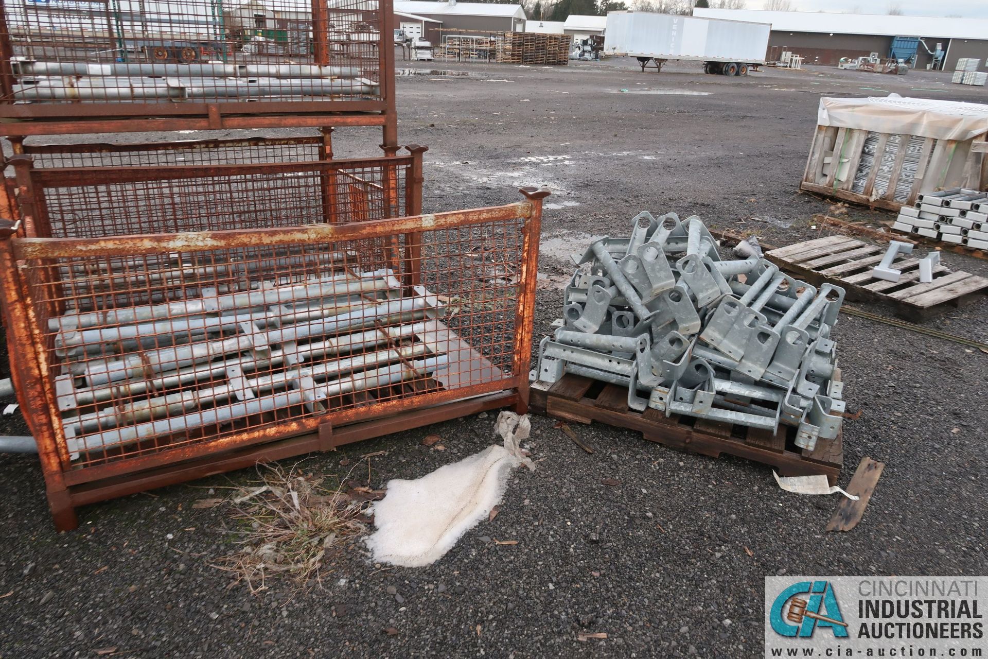 (LOT) BALANCE OF RAW MATERIAL AND FABRICATED PARTS AT BACK OF LOT AND UP TO AND AROUND TRAILERS ** - Image 10 of 18