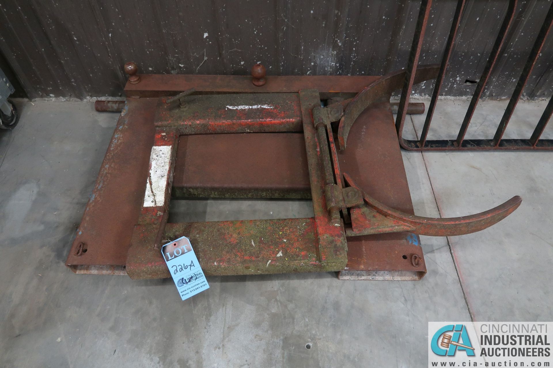 (LOT) BARREL GRABBER, TRAILER MOVER, LIFT RACK GUARD - Image 2 of 3