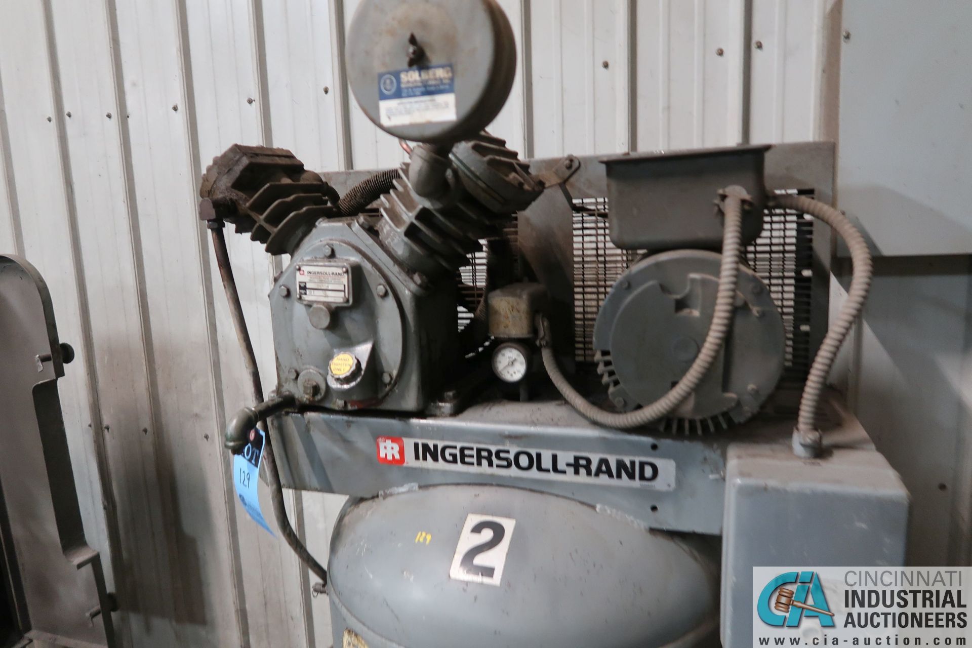 5 HP INGERSOLL MODEL 242-5N VERTICAL TANK AIR COMPRESSOR; S/N 307590570 - Image 4 of 4