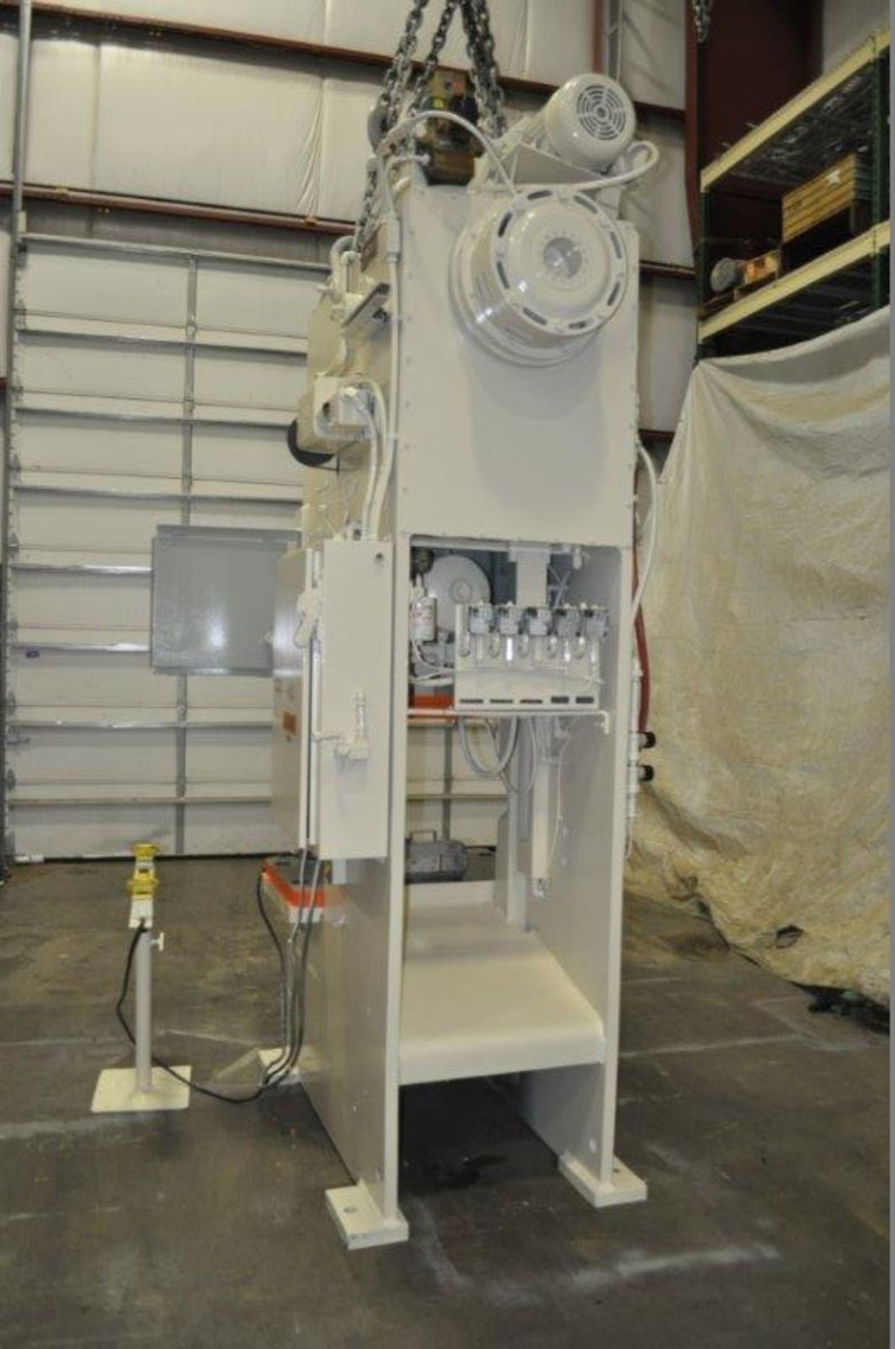 90 TON NIAGARA MODEL E90 OBI BACK GEARED PRESS; S/N 52482, 39" LEFT TO RIGHT X 25" FRONT TO BACK - Image 8 of 9