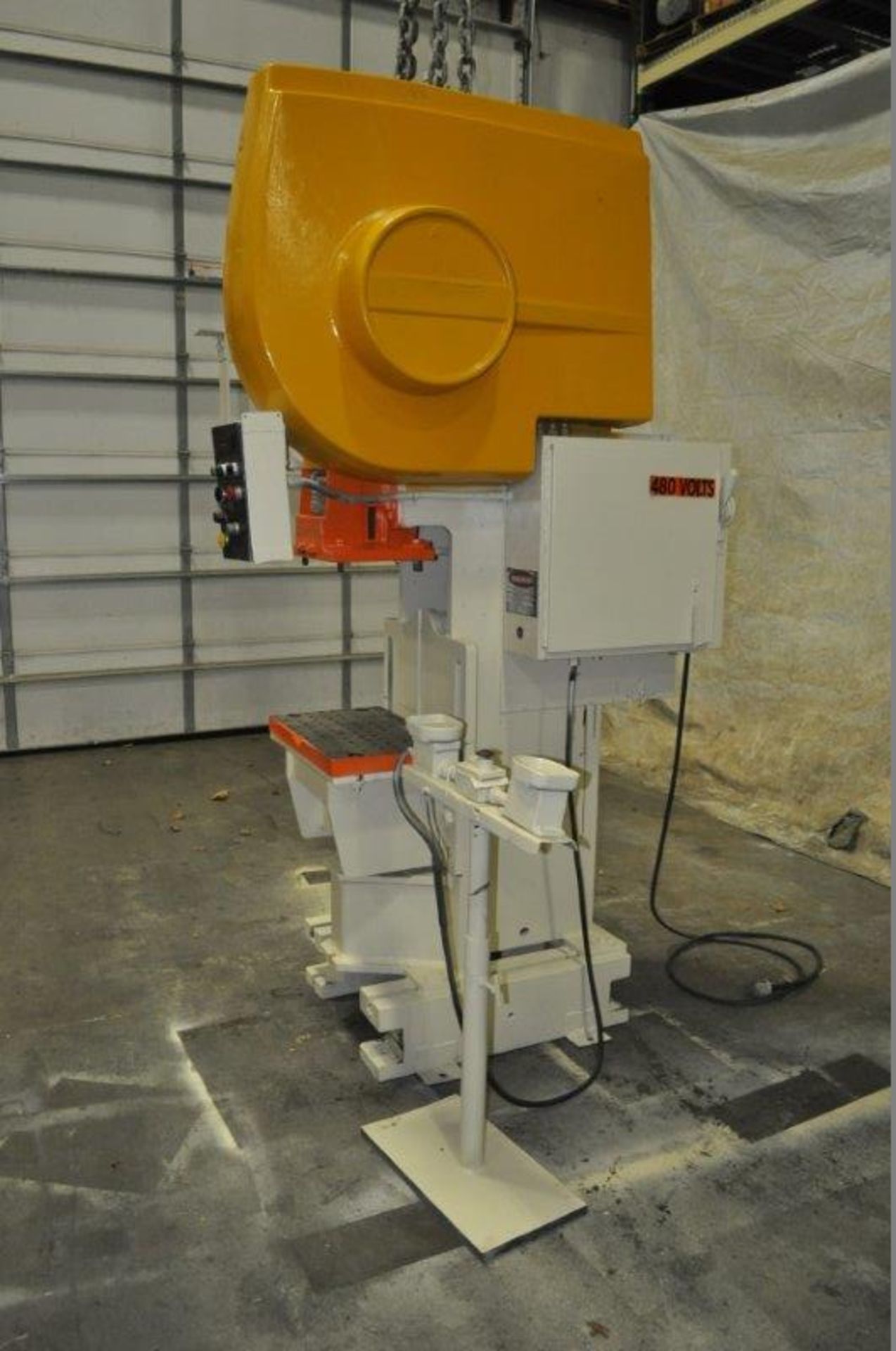 35 TON NIAGARA MODEL AMB-35 ADJUSTABLE BEND HORN PRESSES; S/N 49363, 24" LEFT TO RIGHT X 16" FRONT - Image 2 of 9