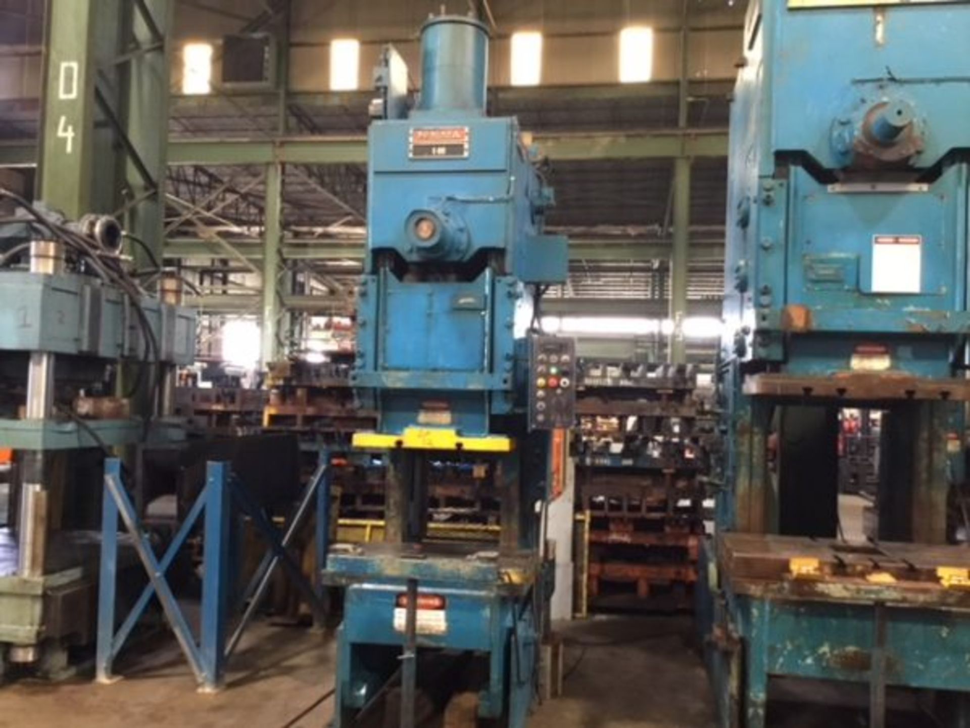 90 TON NIAGARA MODEL E-90 OBI BACK GEARED PRESS; S/N 52536, STROKE 9", SHUT HEIGHT 18" SDAU, - Image 9 of 12