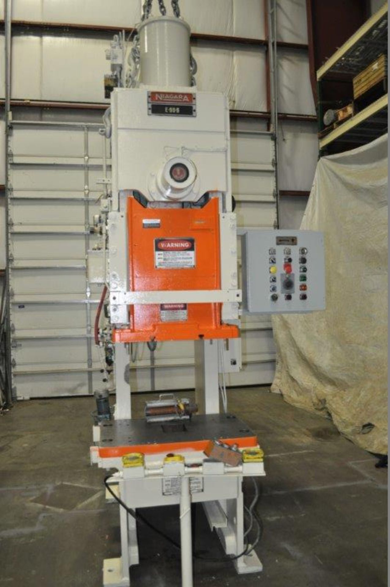 90 TON NIAGARA MODEL E90 OBI BACK GEARED PRESS; S/N 52482, 39" LEFT TO RIGHT X 25" FRONT TO BACK - Image 4 of 9