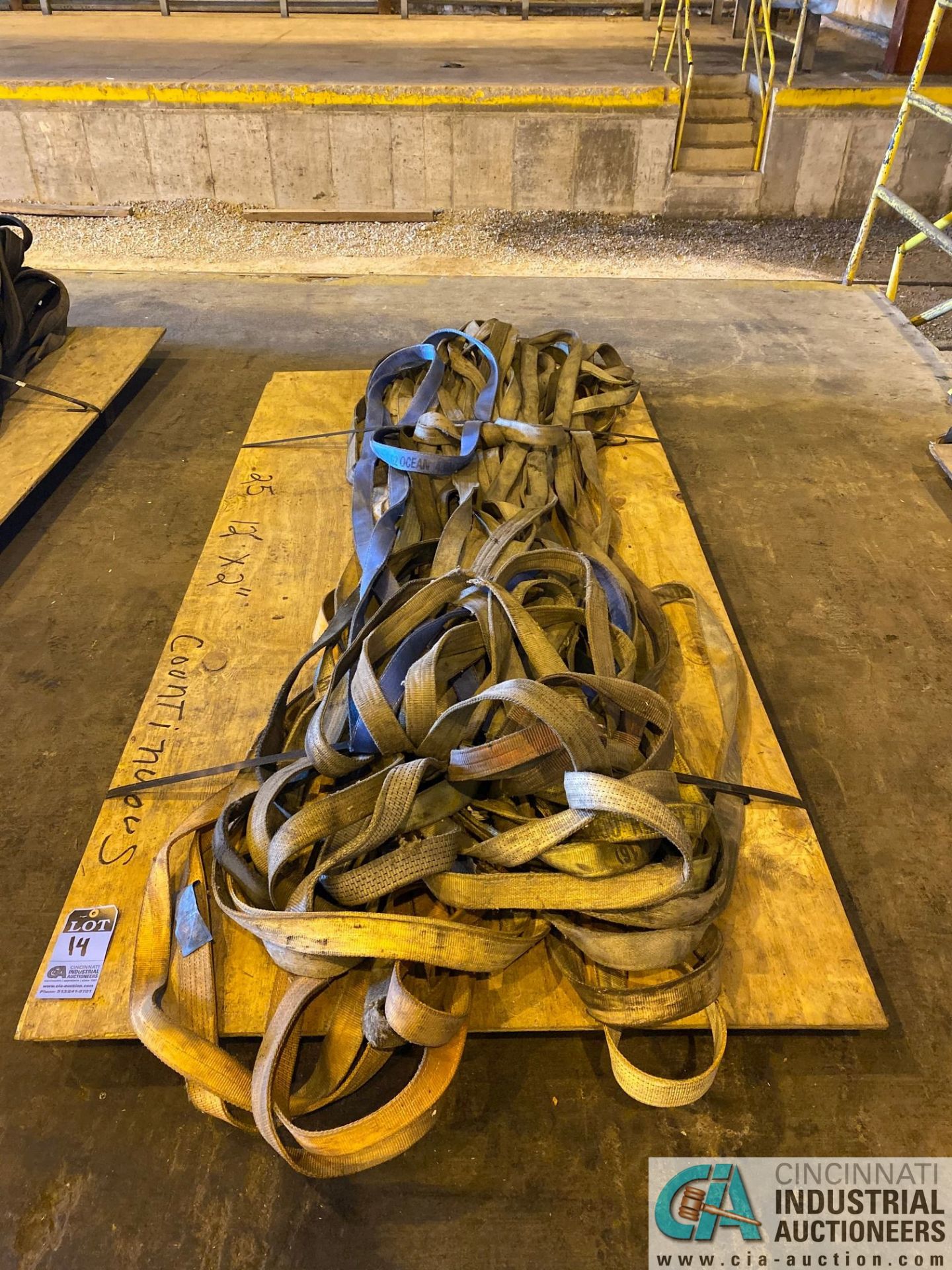 (LOT) (25) 12' X 2" LIFTING SLINGS