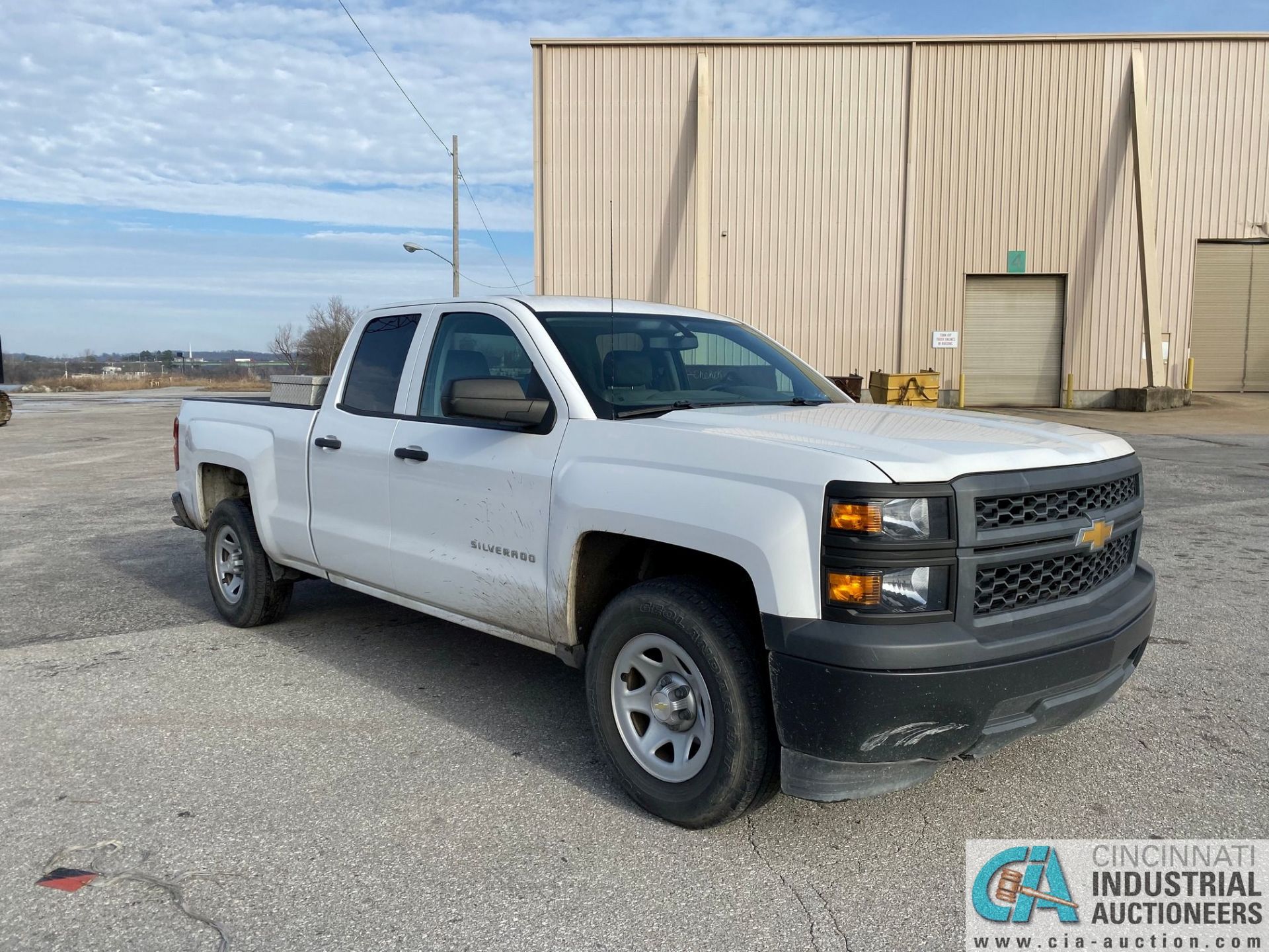 2014 CHEVROLET SILVERADO 1500 PICK UP TRUCK; VIN# 1GCRCPEH1EZ239274, 67,252 MILES SHOWING, 4.3 L,