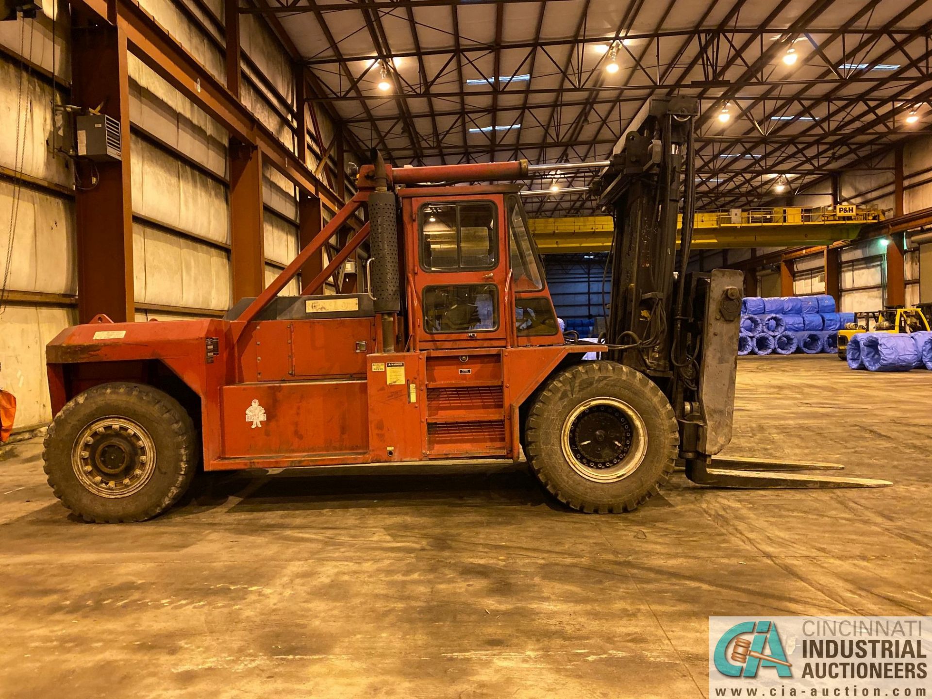 52,000 LB TAYLOR MODEL TE-520M DIESEL PNEUMATIC TIRE LIFT TRUCK; S/N S-W5-2291, 3,567 HOURS SHOWING, - Image 11 of 19