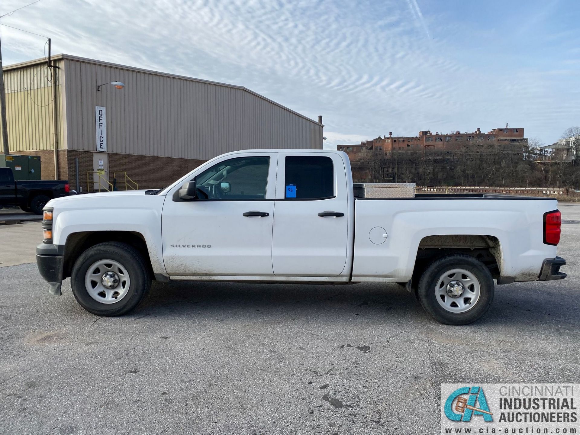 2014 CHEVROLET SILVERADO 1500 PICK UP TRUCK; VIN# 1GCRCPEH1EZ239274, 67,252 MILES SHOWING, 4.3 L, - Image 5 of 13