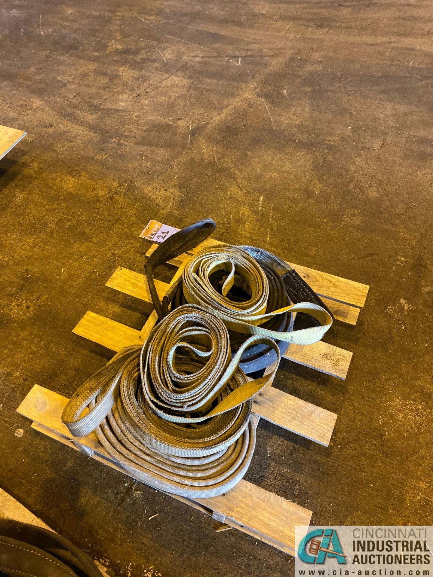 (LOT) MISC. LIFTING SLINGS