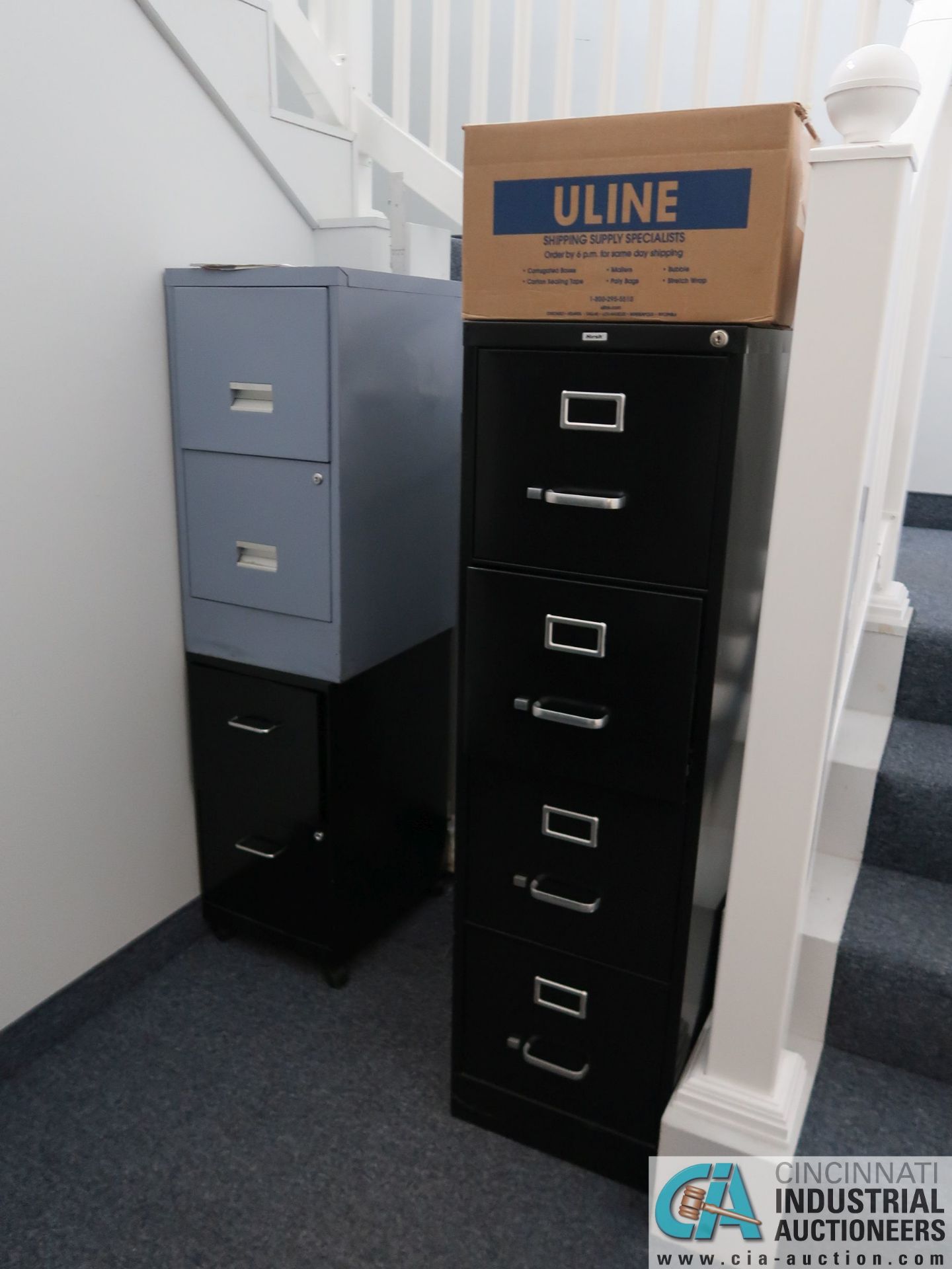 (LOT) COMPUTER DESK AND FILE CABINETS - Image 3 of 4