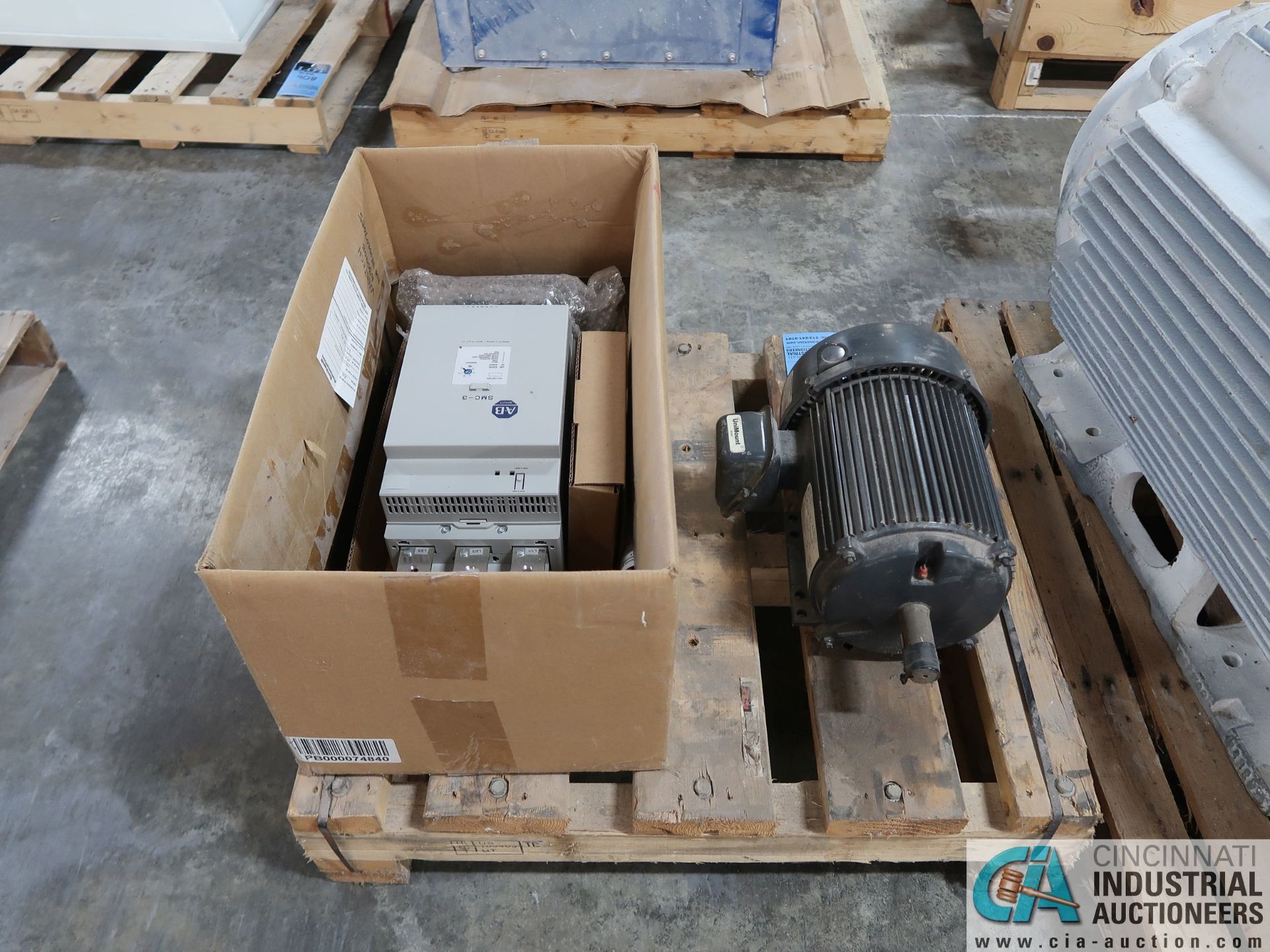 (LOT) MOTOR AND ELECTRIC BOX (1-SKID) - Image 2 of 5