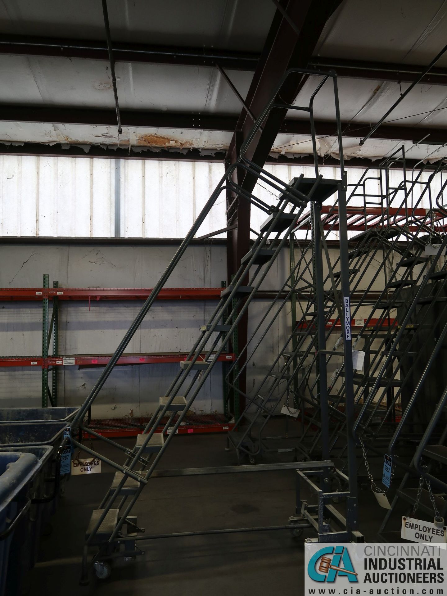 10-STEP BALLYMORE NAVIGATOR PORTABE WAREHOUSE LADDER