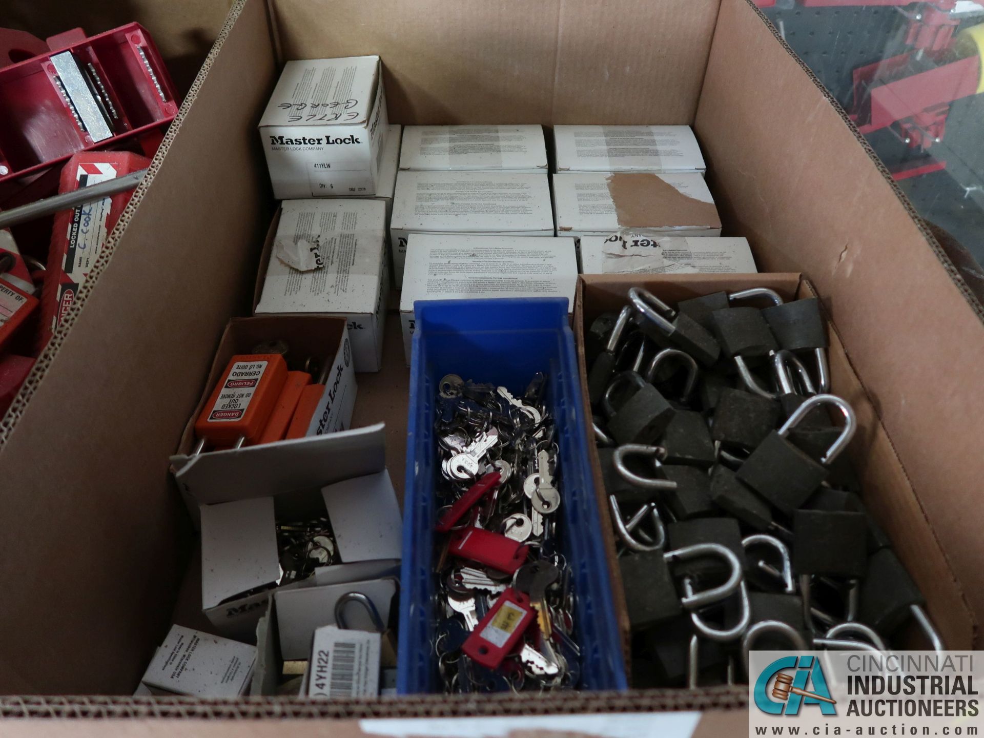 (LOT) LARGE ASSORTMENT LOCK-OUT DEVICES, SAFETY EQUIPMENT WITH CART AND CABINET - Image 3 of 12