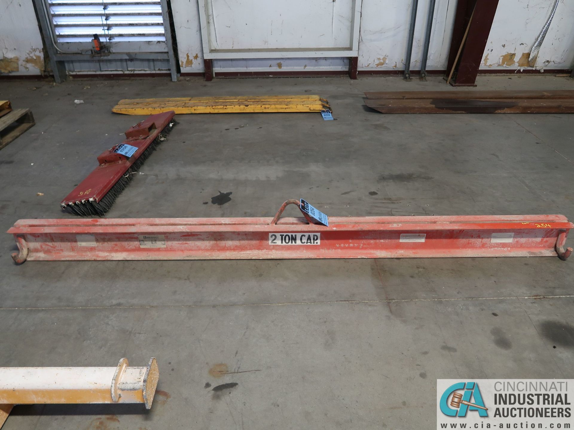 2 TON X 8' SPREADER BEAM