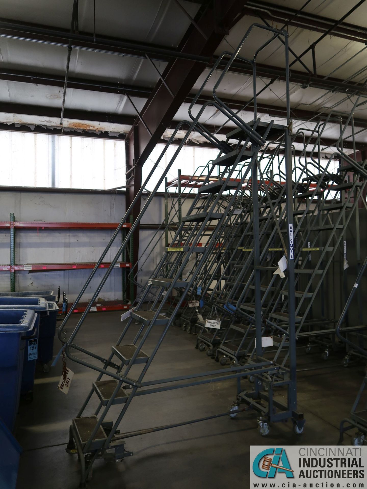 10-STEP BALLYMORE NAVIGATOR PORTABE WAREHOUSE LADDER