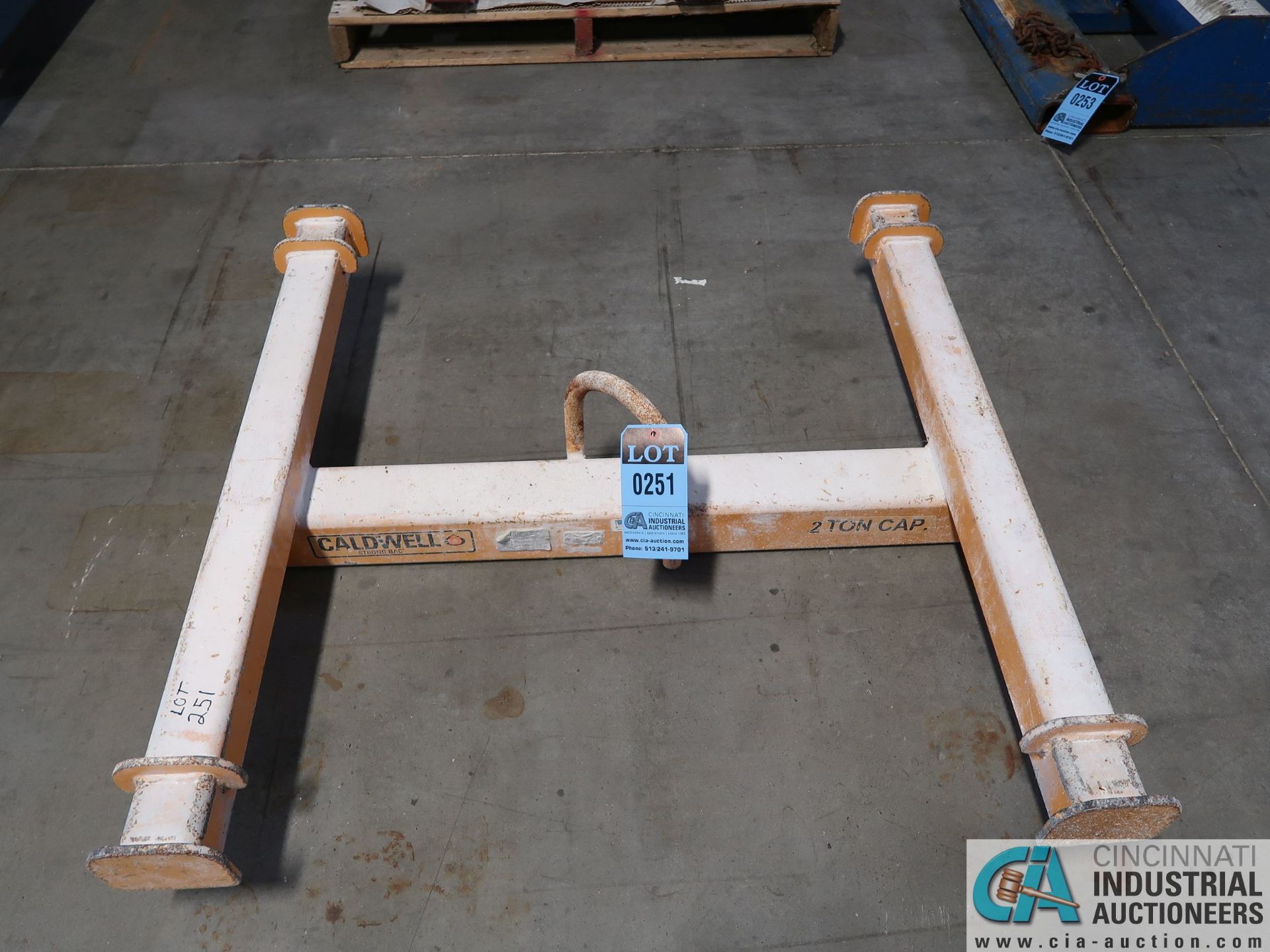 2 TON CALDWELL 40" X 40" 4-POINT LIFTING DEVICE