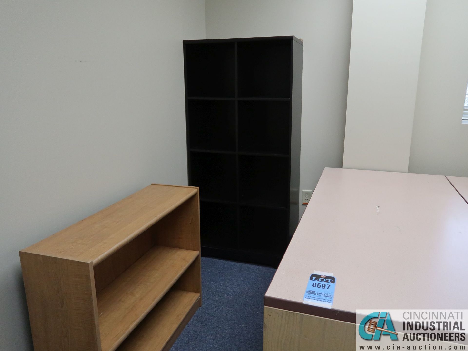 (LOT) L-SHAPED MODULAR DESK WITH BOOKCASE, FILE CABINET AND CHAIRS - Image 2 of 3