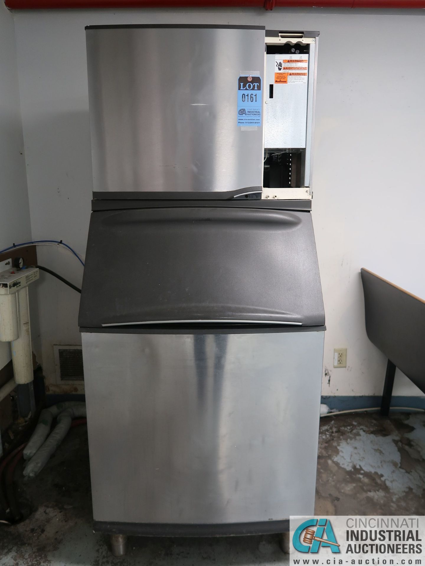 MANITOWOC MODEL SY0504A ICE MAKER