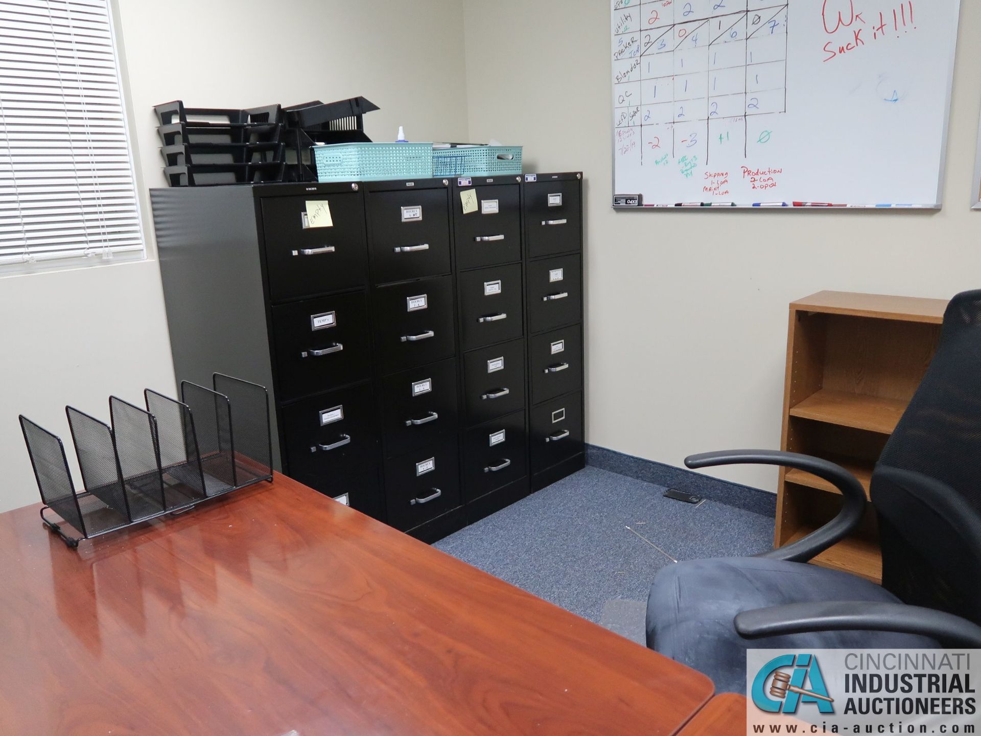 (LOT) MODULAR WOOD GRAIN DESK WITH CHAIRS, BOOKCASE AND FILE CABINETS - Image 2 of 4