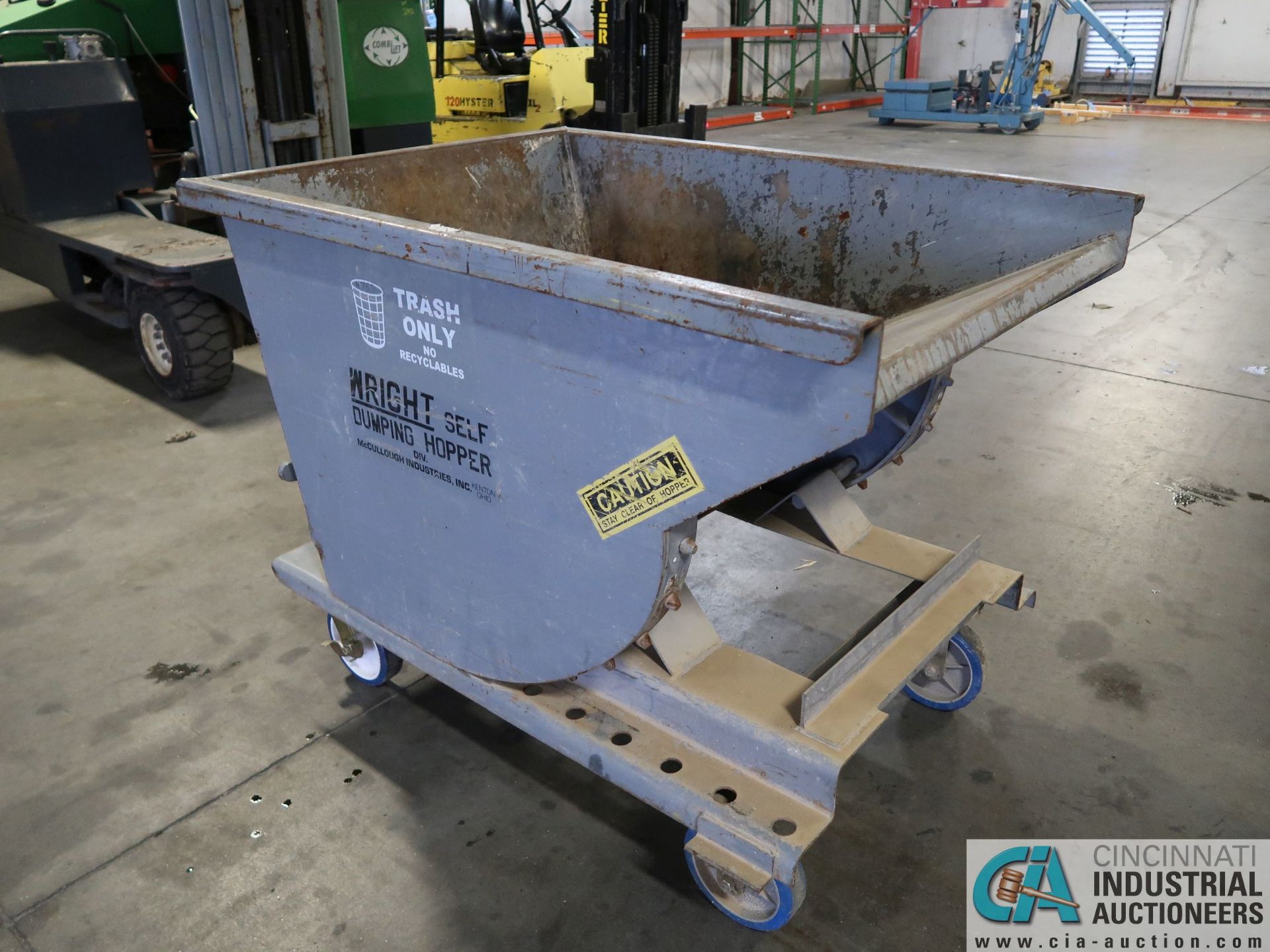 1/2 YARD PORTABLE DUMP HOPPER - Image 3 of 4