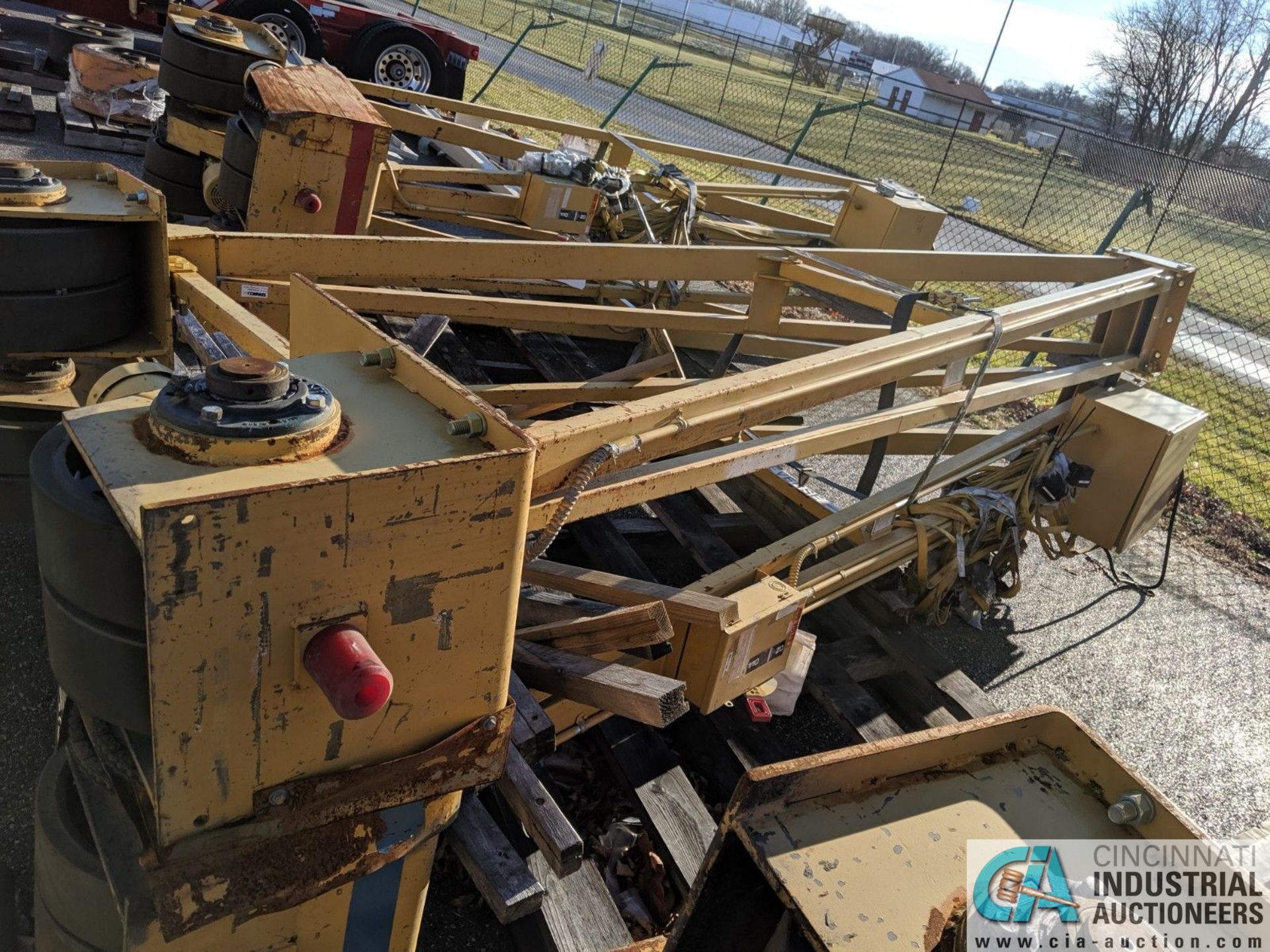 7-1/2 TON X 17' APPROX. SPANCO SELF TRAVELING GANTRY CRANE, R&M Sx5 SERIES 7.5 TON ELECTRIC HOIST - Image 10 of 10