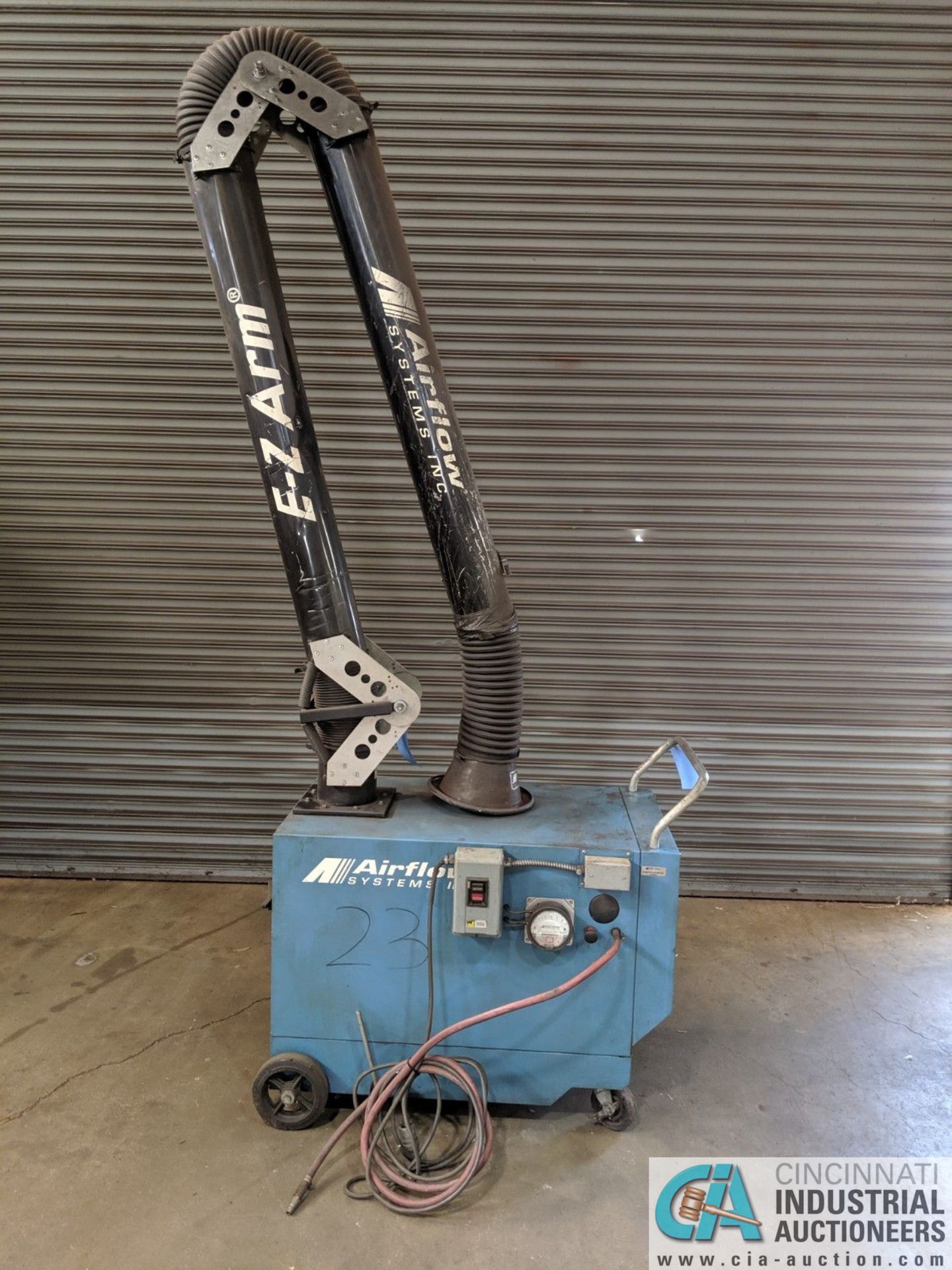 1.5 HP AIRFLOW SYSTEMS PORTABLE DUST COLLECTOR WITH "E-Z ARM" ARTICULATING EXTRACTION ARM; M/N