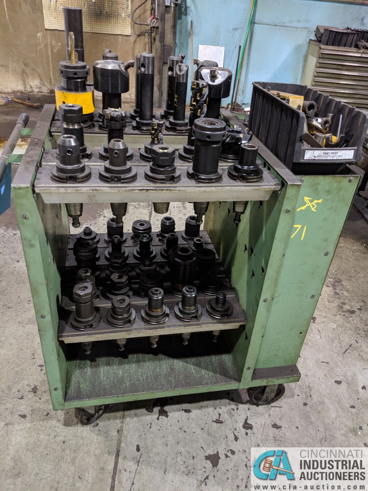 (LOT) LARGE QUANTITY OF 50 TAPER TOOLING TO INCLUDE (71) TOOLHOLDERS ON CART, CONTENTS OF BENCH