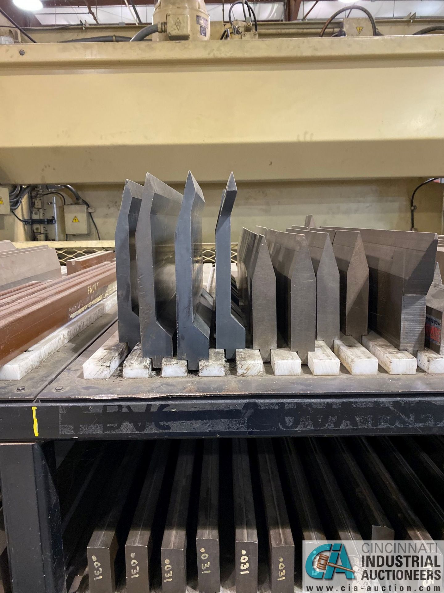 1/2" - 54" PRESS BRAKE DIES AND PUNCHES - Image 2 of 4