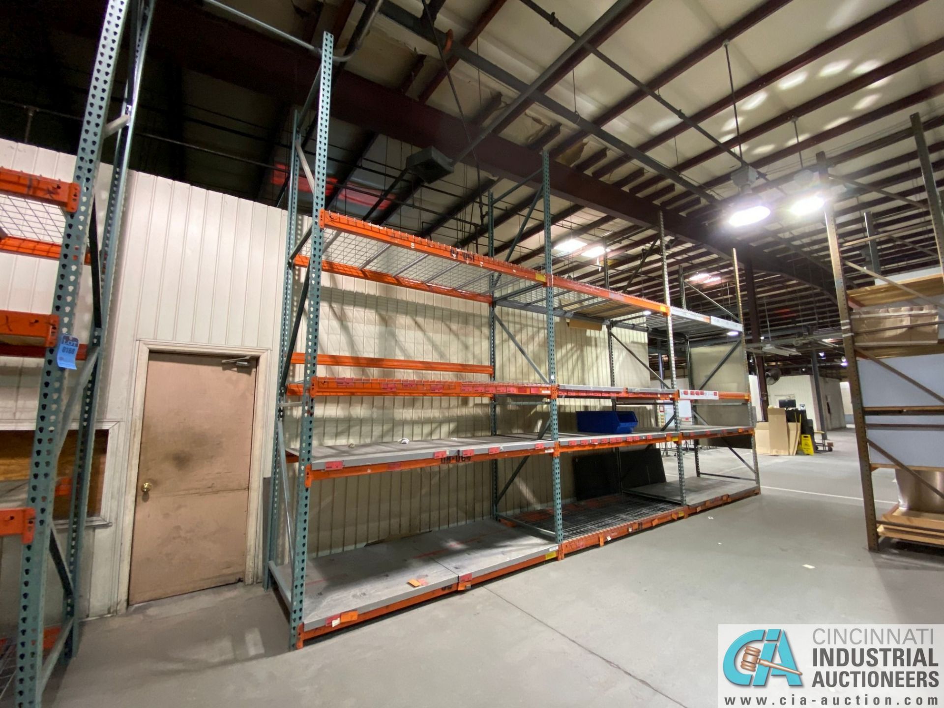 SECTIONS 98" L X 42" W X 192" ADJUSTABLE BEAM PALLET RACKS - Image 2 of 2