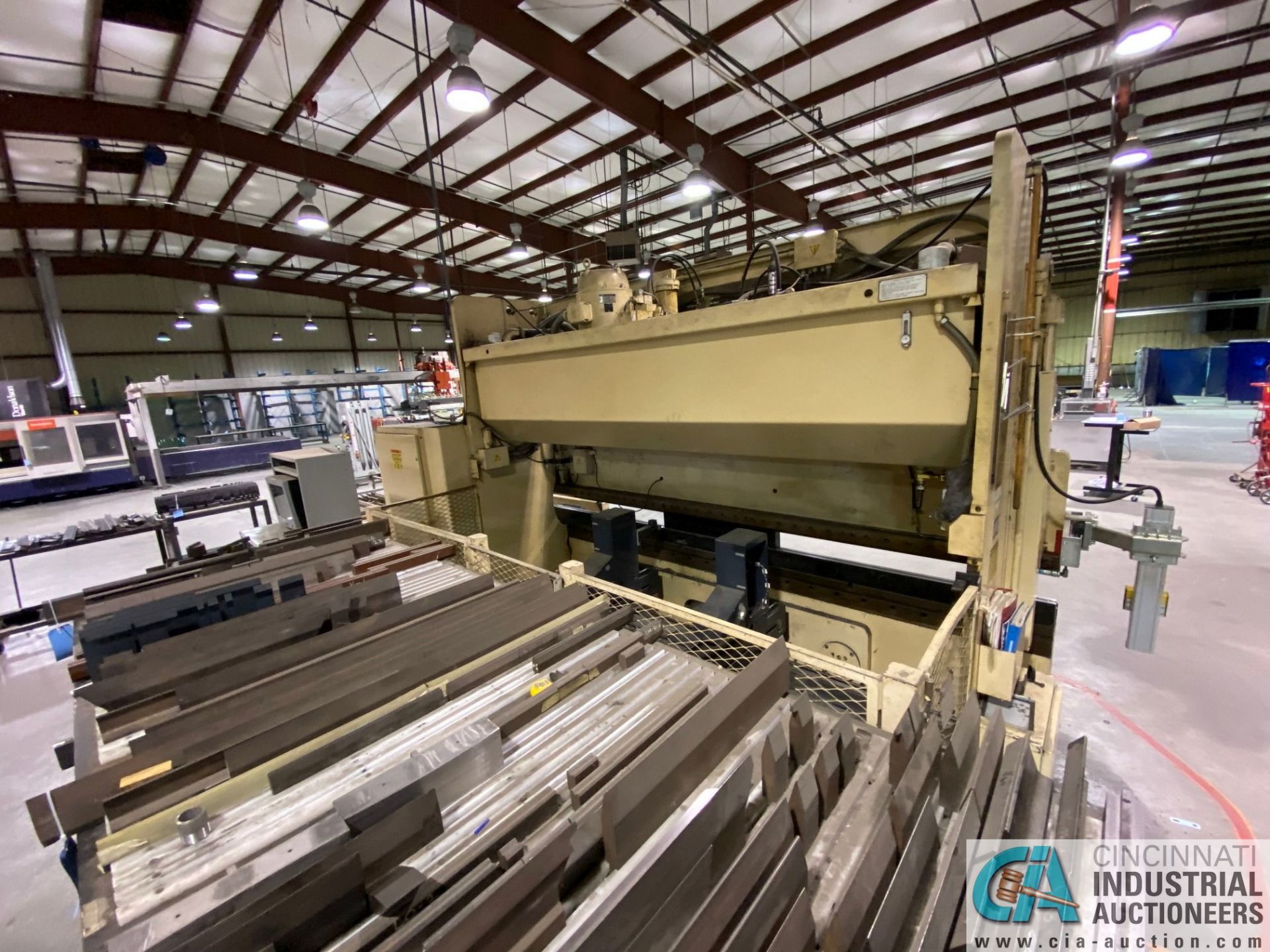 90 TON X 12' CINCINNATI AUTOFORM MODEL 90AF CNC PRESS BRAKE W/ CROWNING; S/N 47143, AUTOFORM - Image 11 of 11