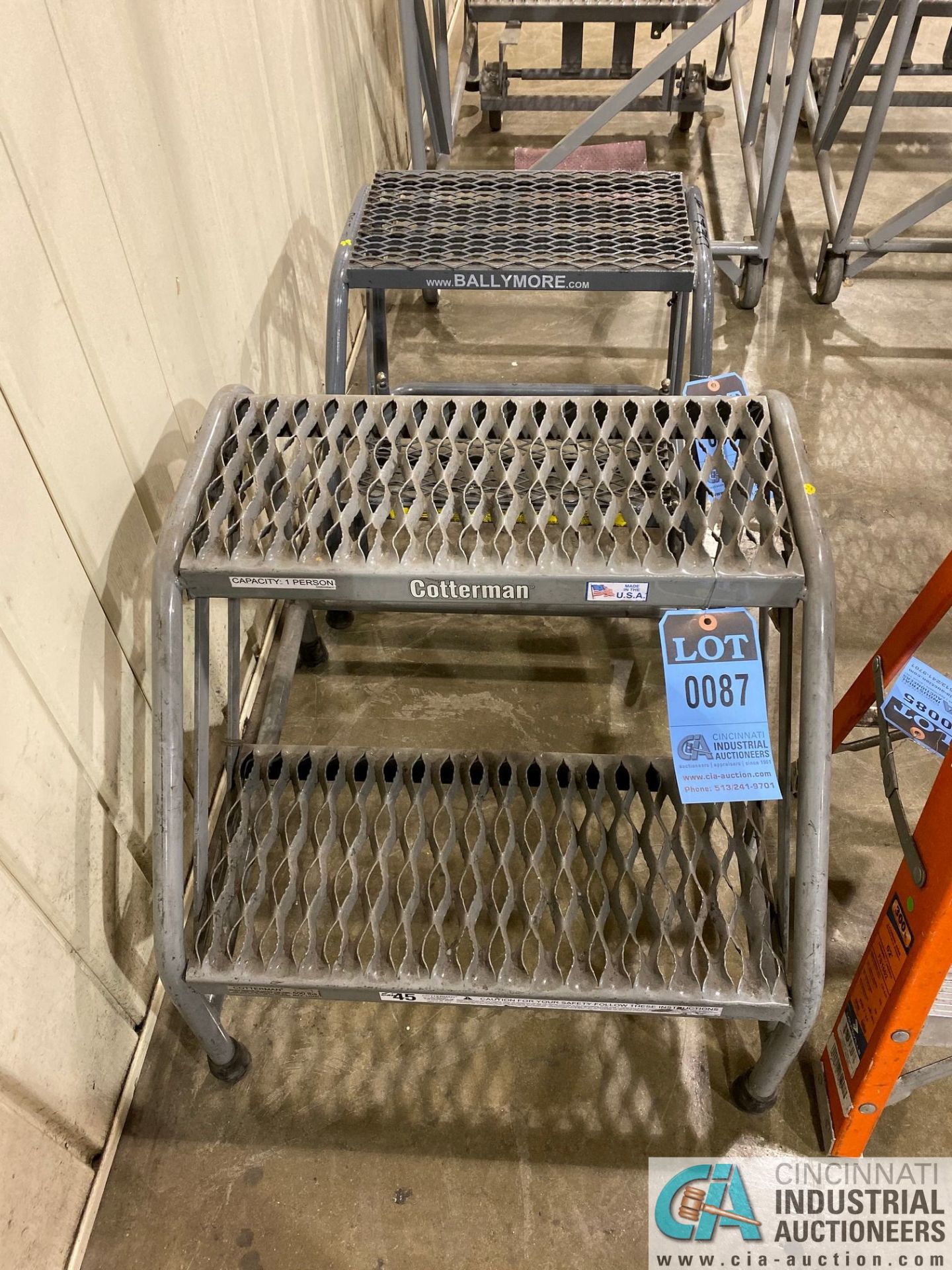 2' STEEL MACHINE LADDER