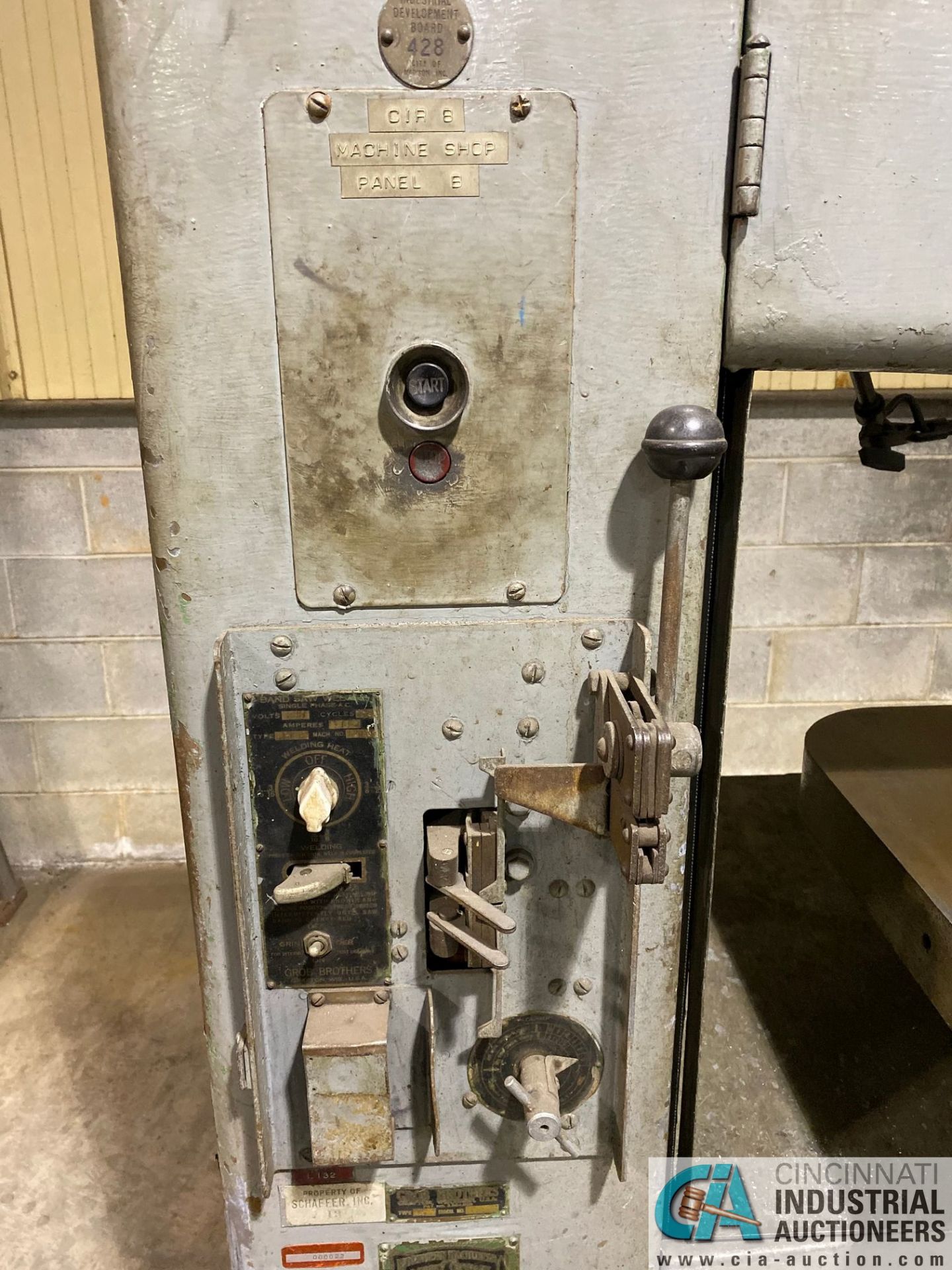 18" GROB MODEL NS18 VERTICAL BAND SAW; S/N 6217, WITH BAND WELDER - Image 4 of 5