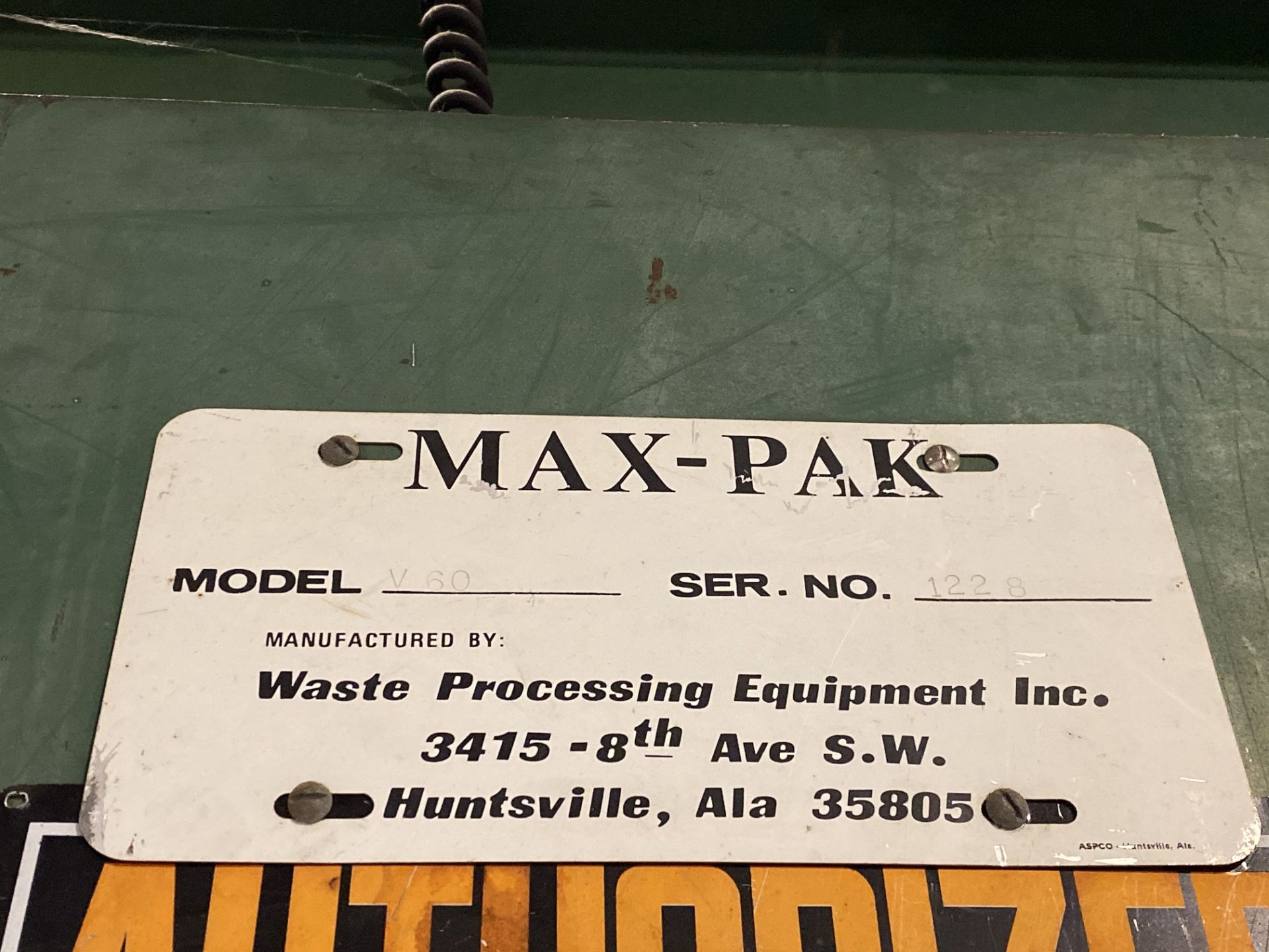 MAX-PAK MODEL V60 HYDRAULIC BALER; S/N 1228 - Image 4 of 4