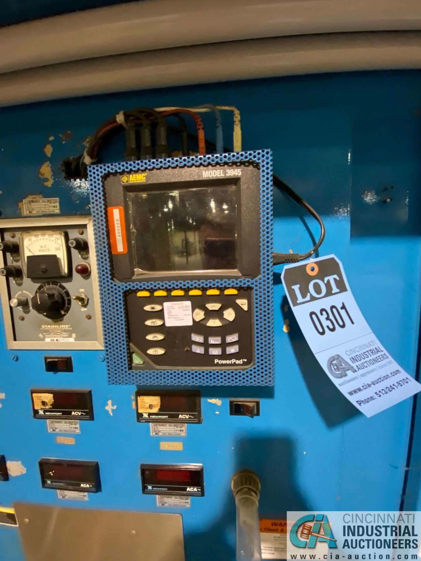 VOLTAGE CALIBRATION TESTING STATION WITH AEMC MODEL 3945 POWER PAD - Image 3 of 4