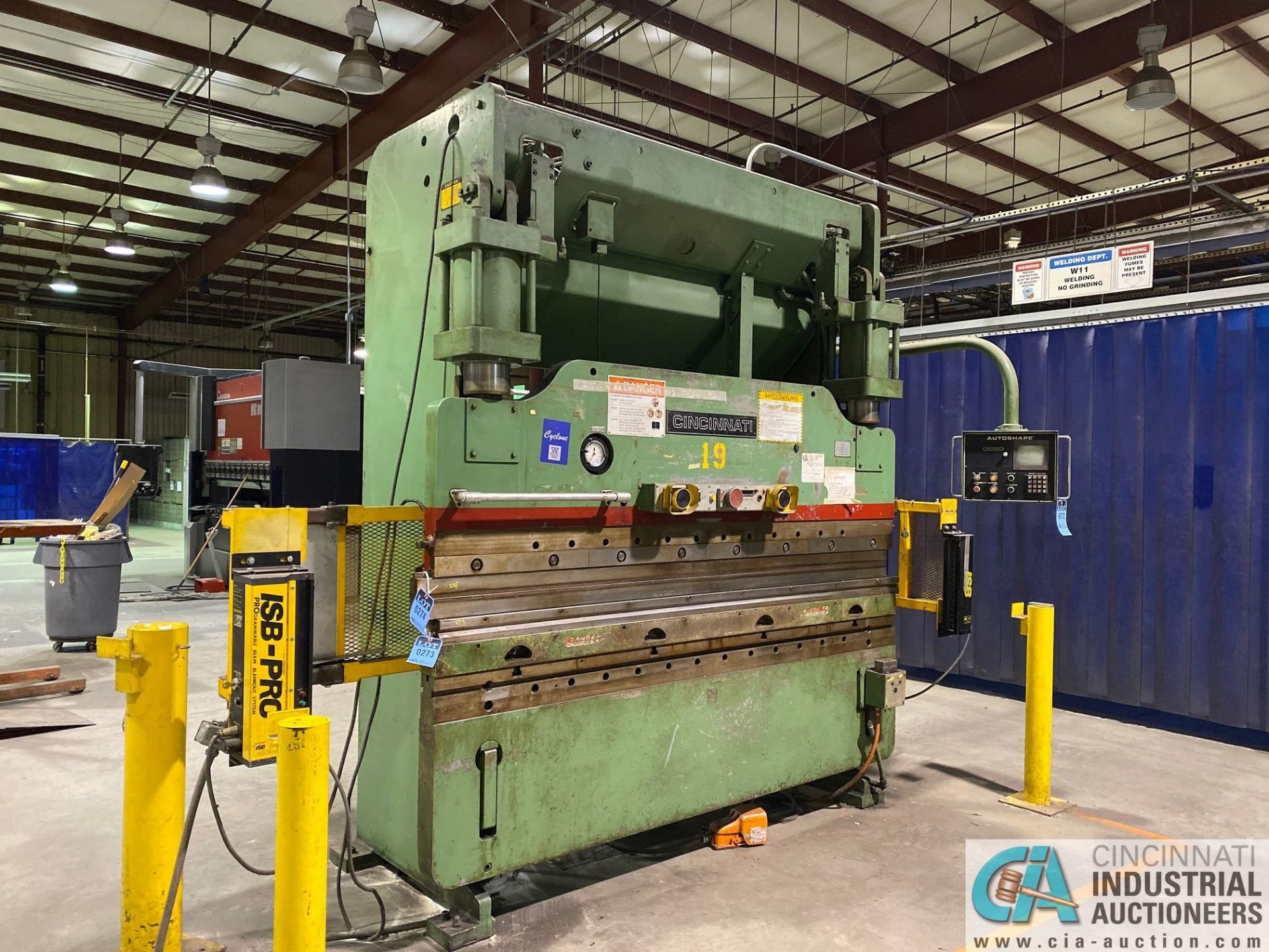 90 TON X 8' CINCINNATI AUTOSHAPE MODEL 90AS CNC PRESS BRAKE; S/N 43623, ISB PRO LIGHT CURTAINS,